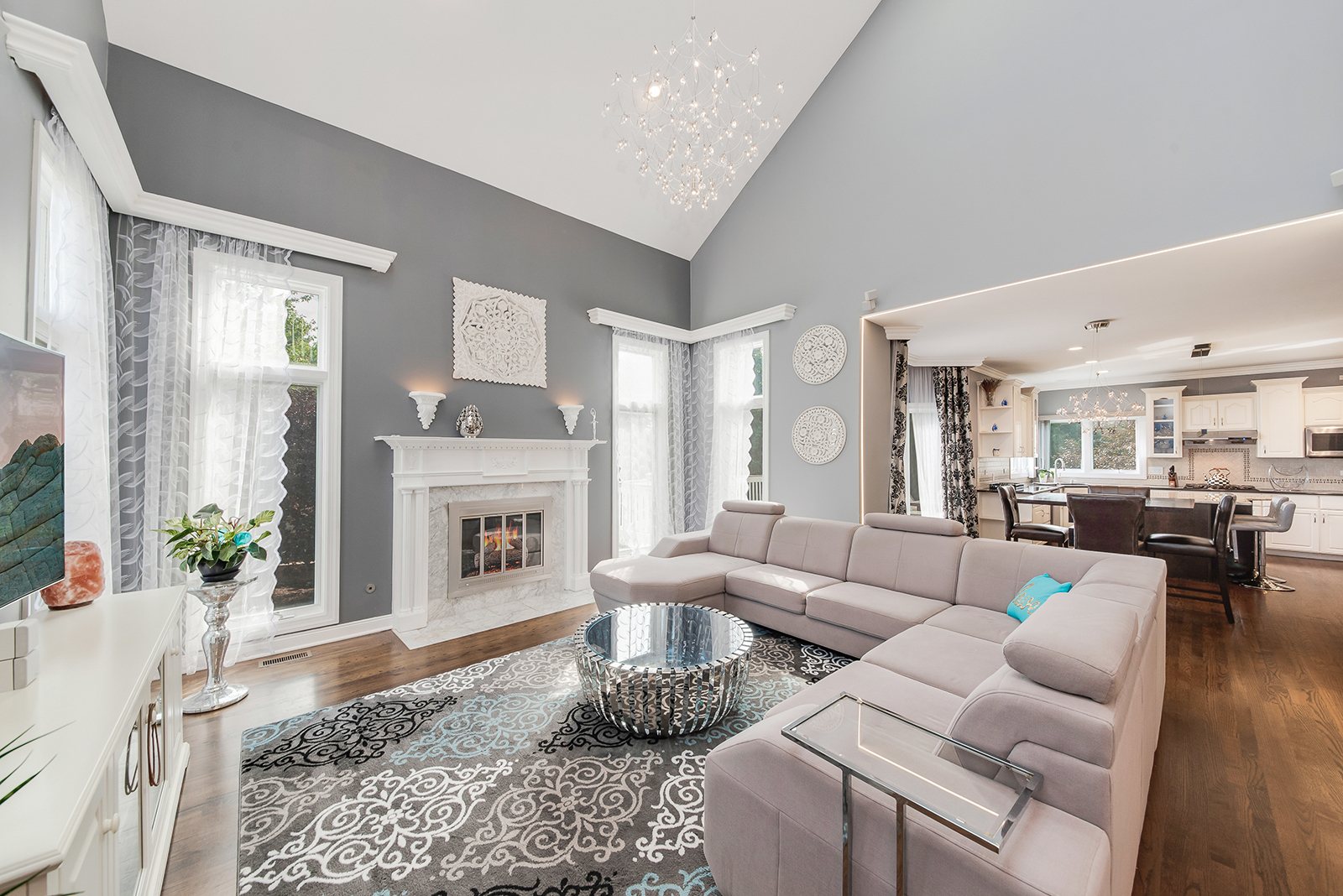 1315 Chapman Drive, Darien, IL 60561
