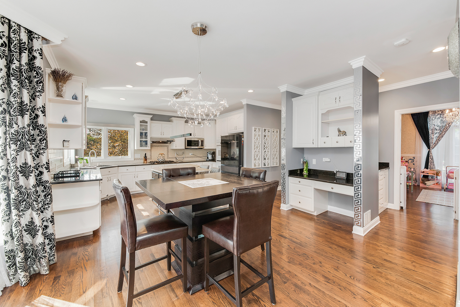 1315 Chapman Drive, Darien, IL 60561