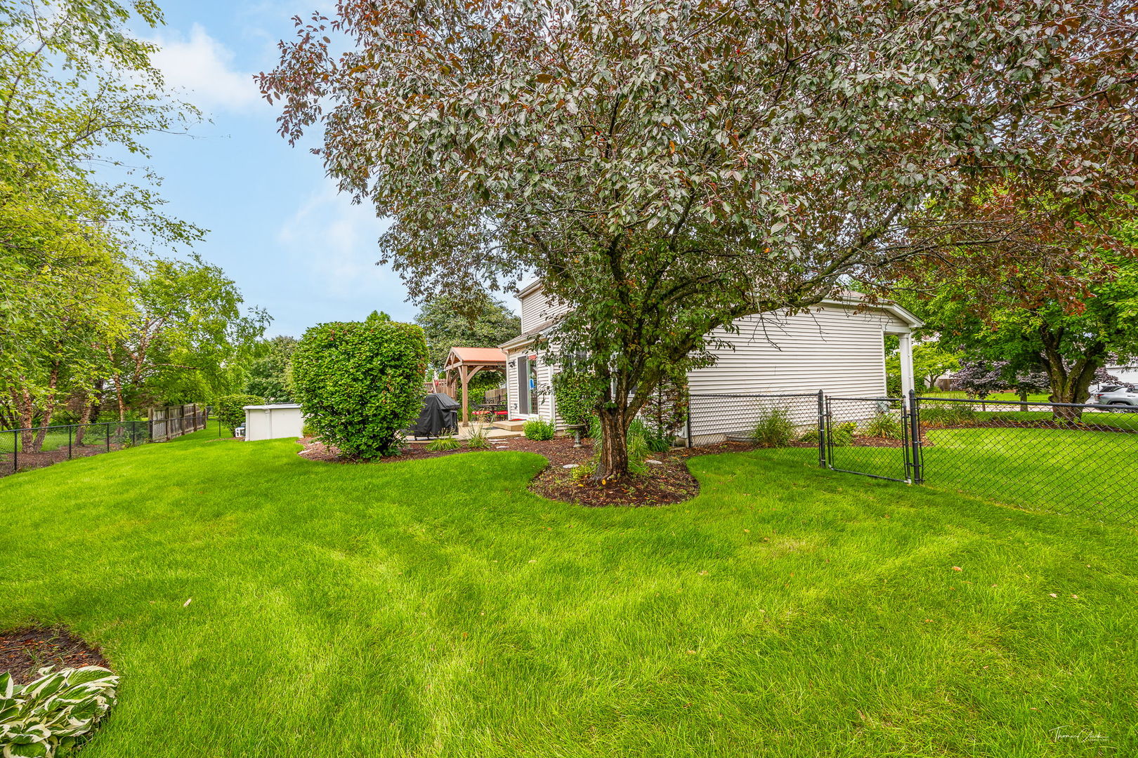 624 Fenwick Lane, South Elgin, IL 60177