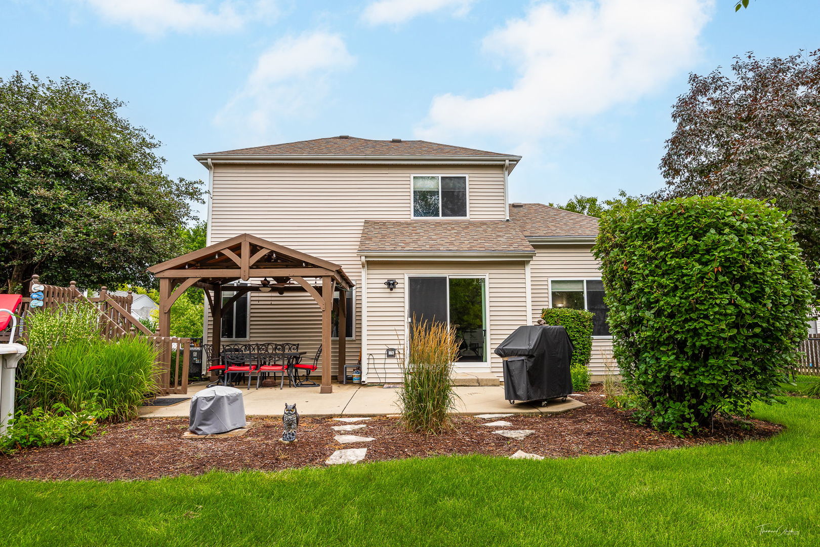 624 Fenwick Lane, South Elgin, IL 60177