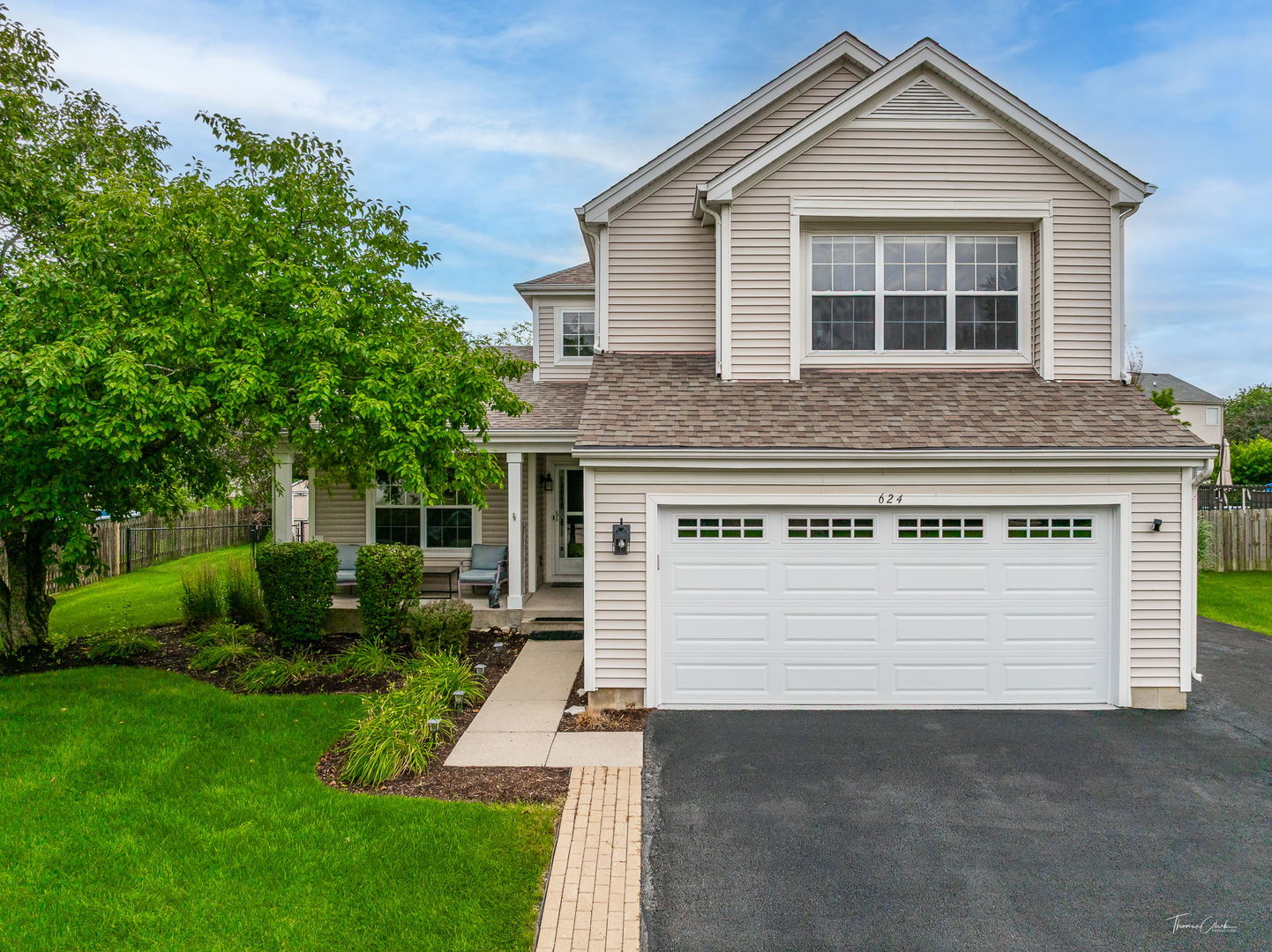 624 Fenwick Lane, South Elgin, IL 60177