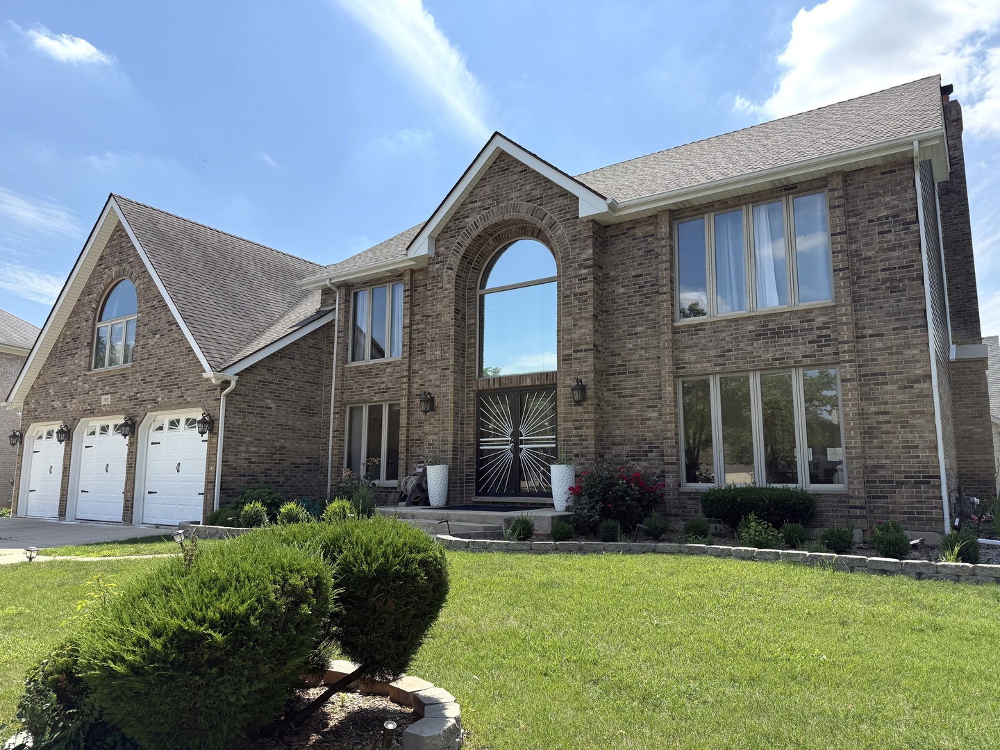 198 N Catalpa Street, Addison, IL 60101