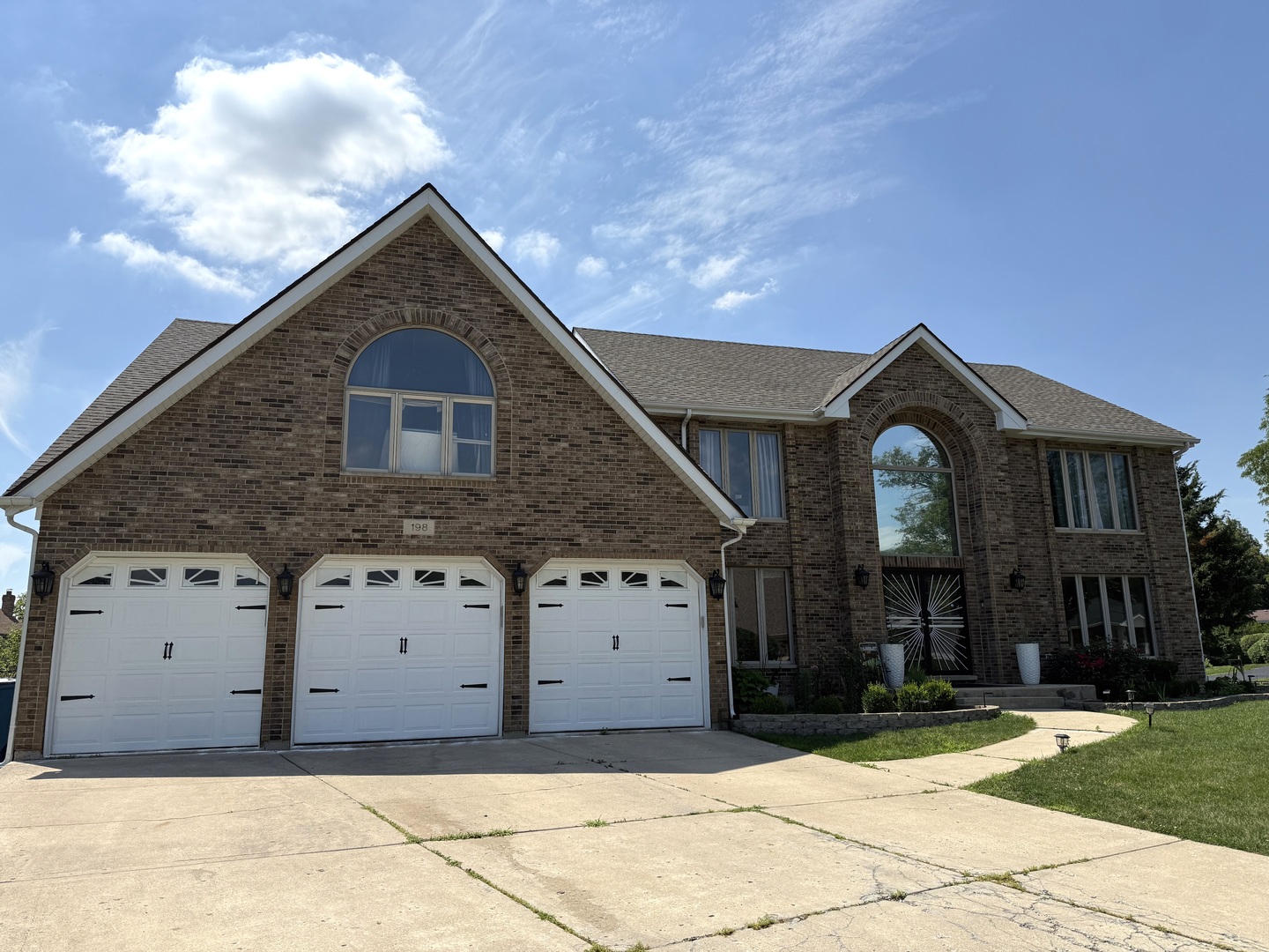 198 N Catalpa Street, Addison, IL 60101