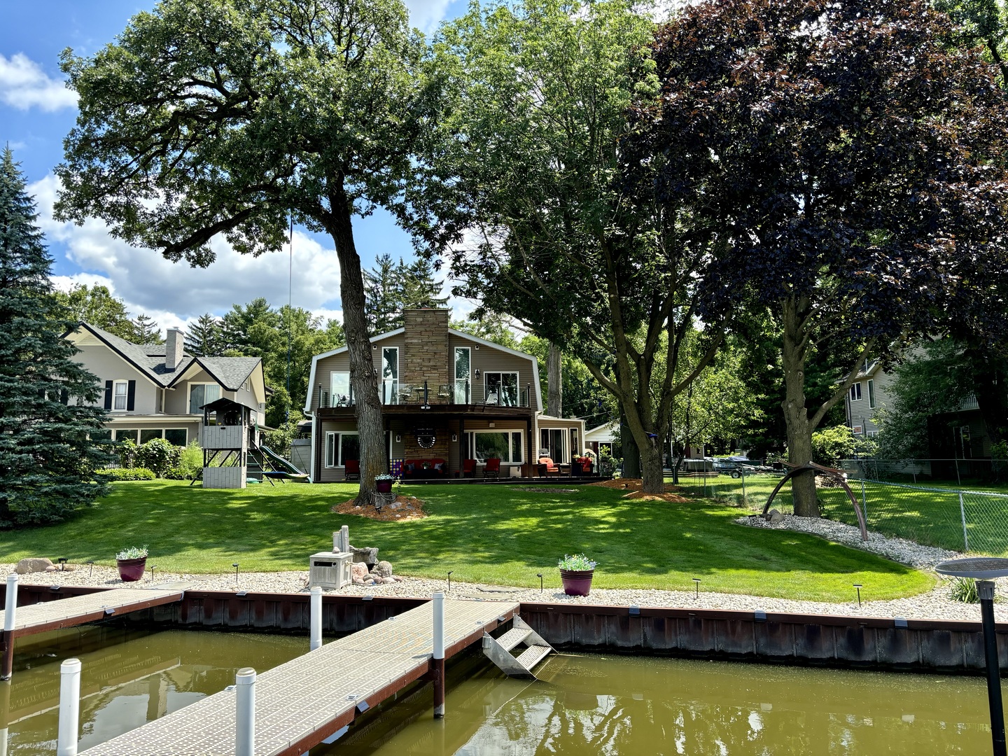 2407 N Villa Lane, McHenry, IL 60051