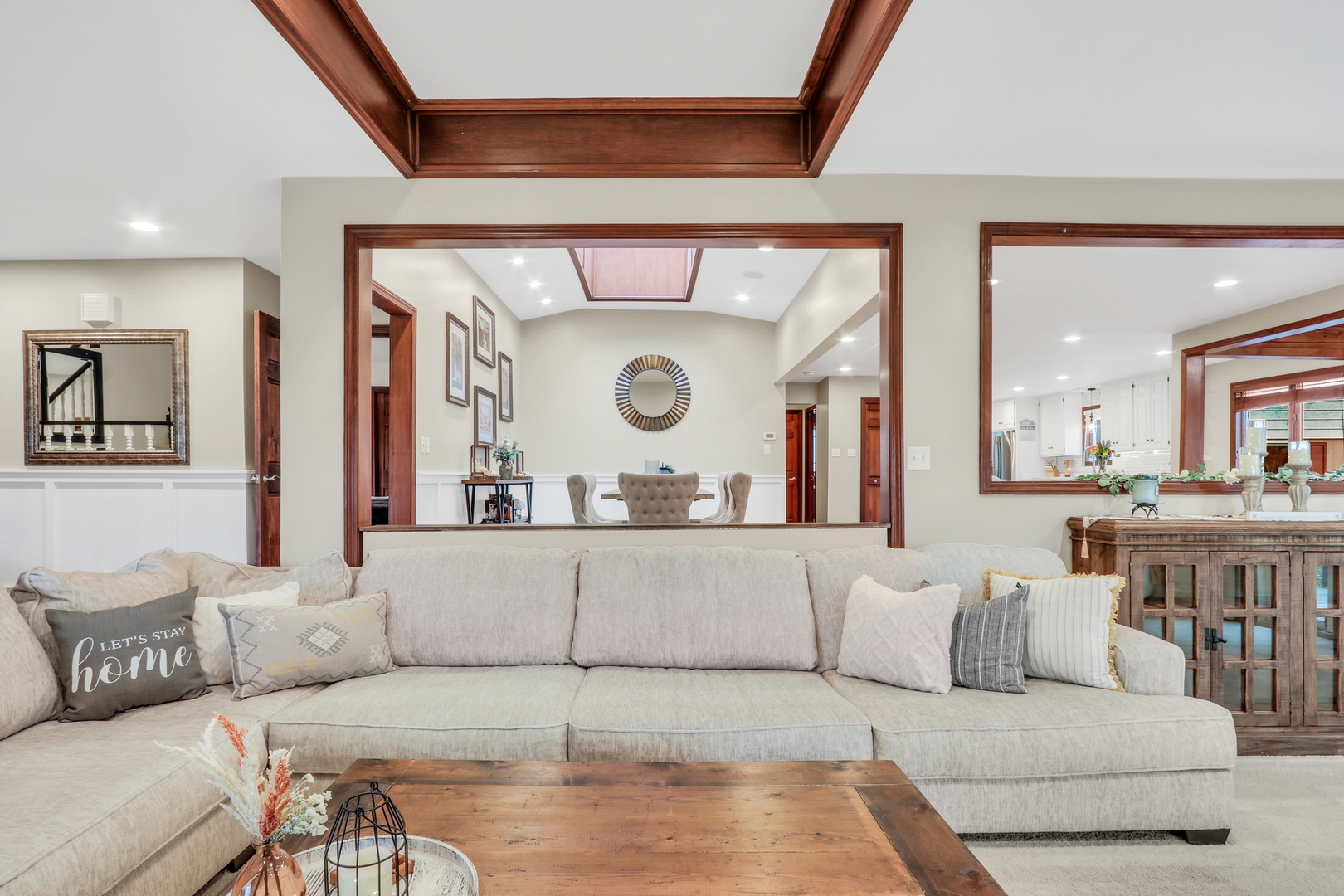 2407 N Villa Lane, McHenry, IL 60051