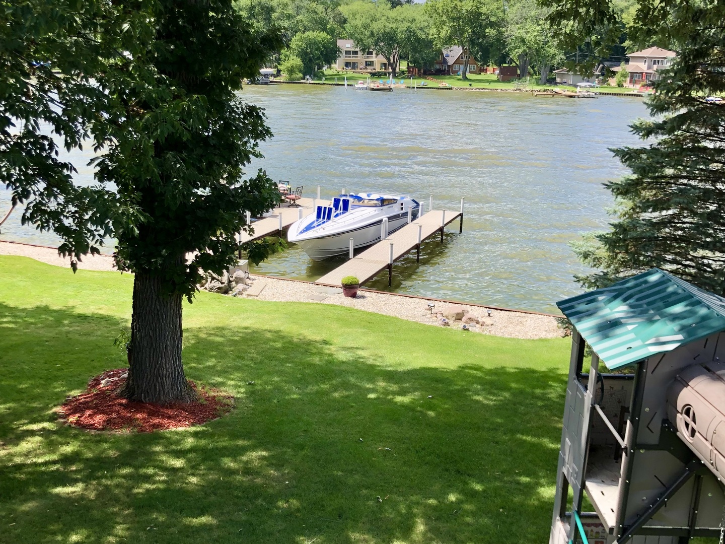 2407 N Villa Lane, McHenry, IL 60051