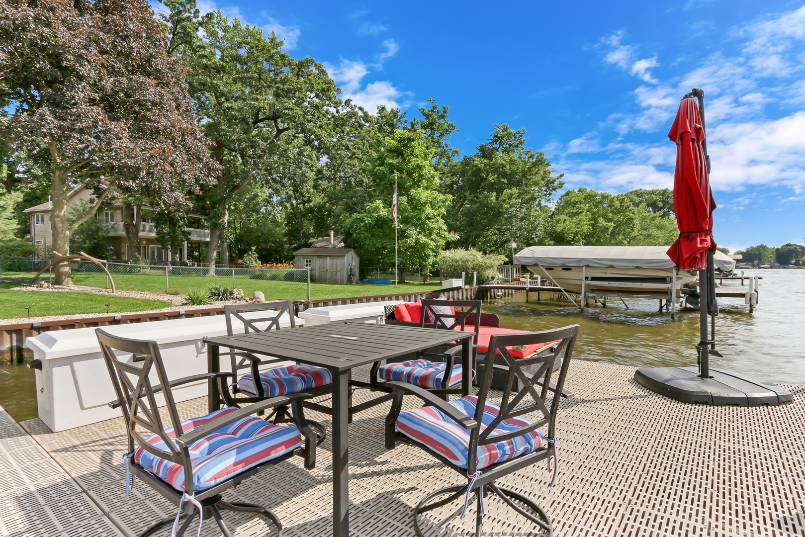 2407 N Villa Lane, McHenry, IL 60051