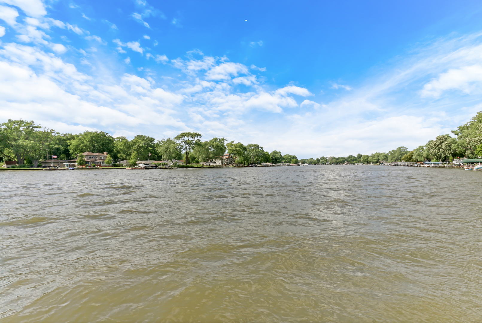 2407 N Villa Lane, McHenry, IL 60051