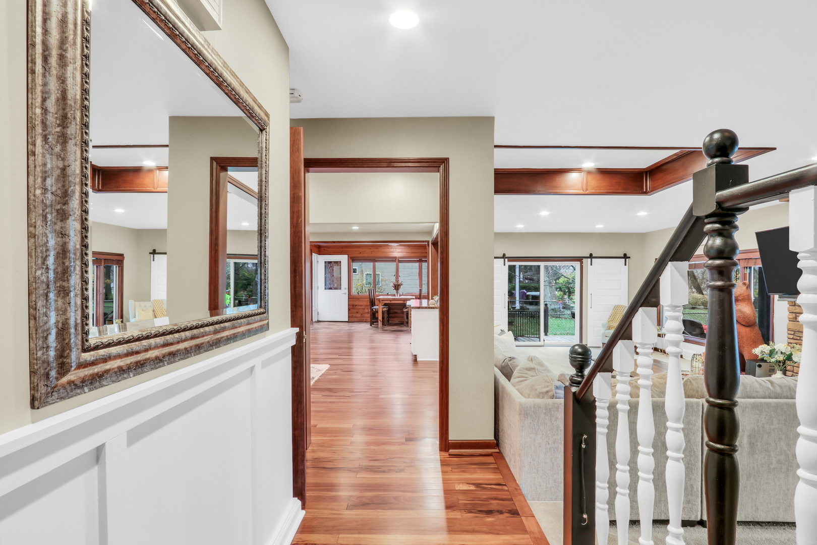 2407 N Villa Lane, McHenry, IL 60051