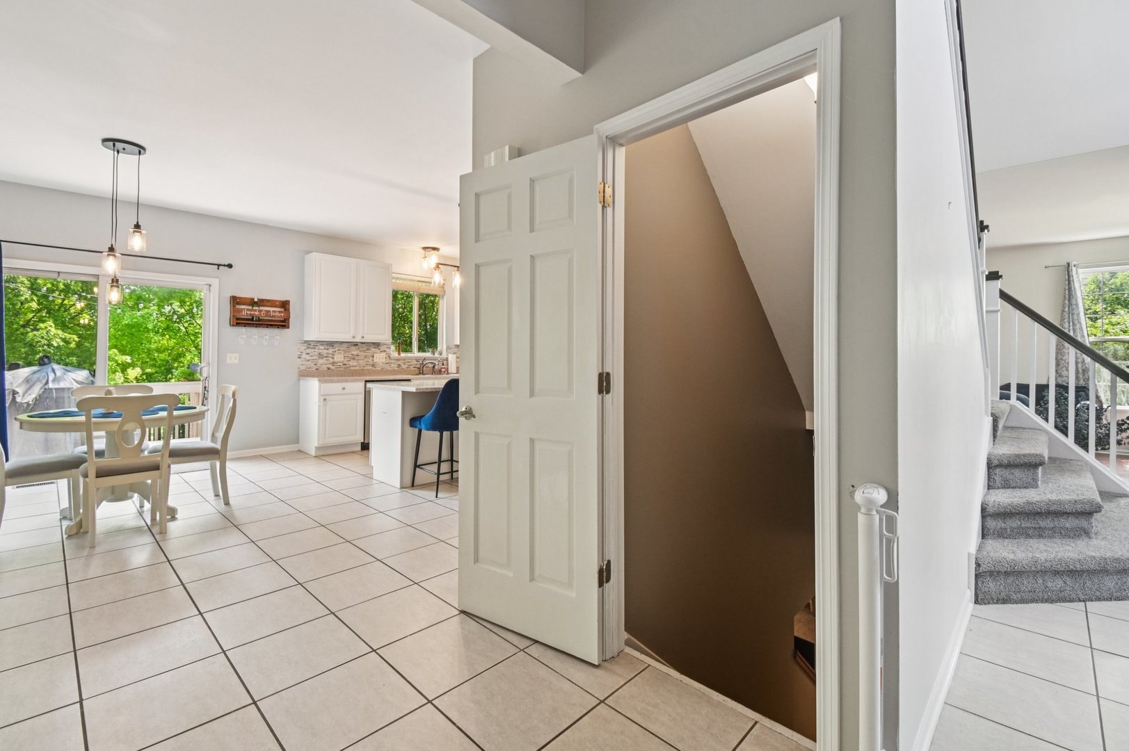 914 Eaton Court, Lake Villa, IL 60046