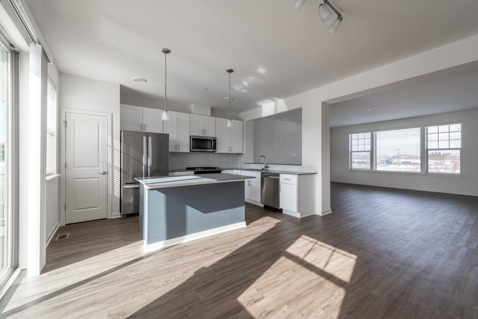 21599 W Field Court #21679, Deer Park, IL 60010