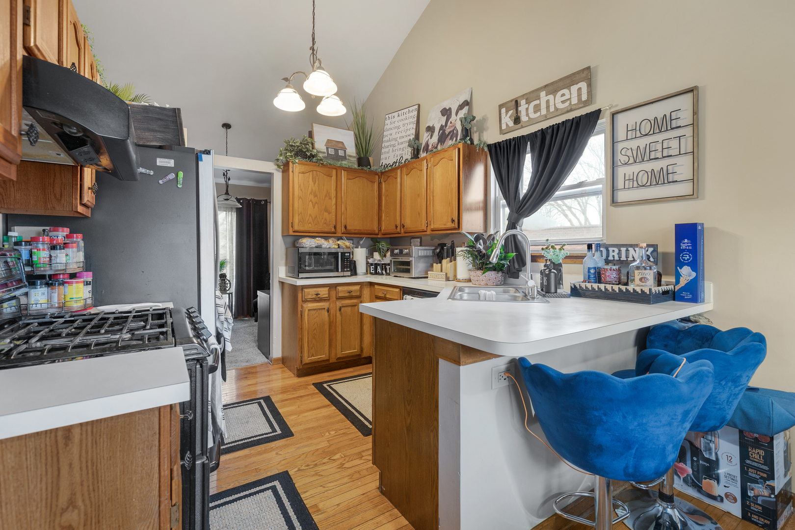 1159 SPRING CREEK Road, Elgin, IL 60120