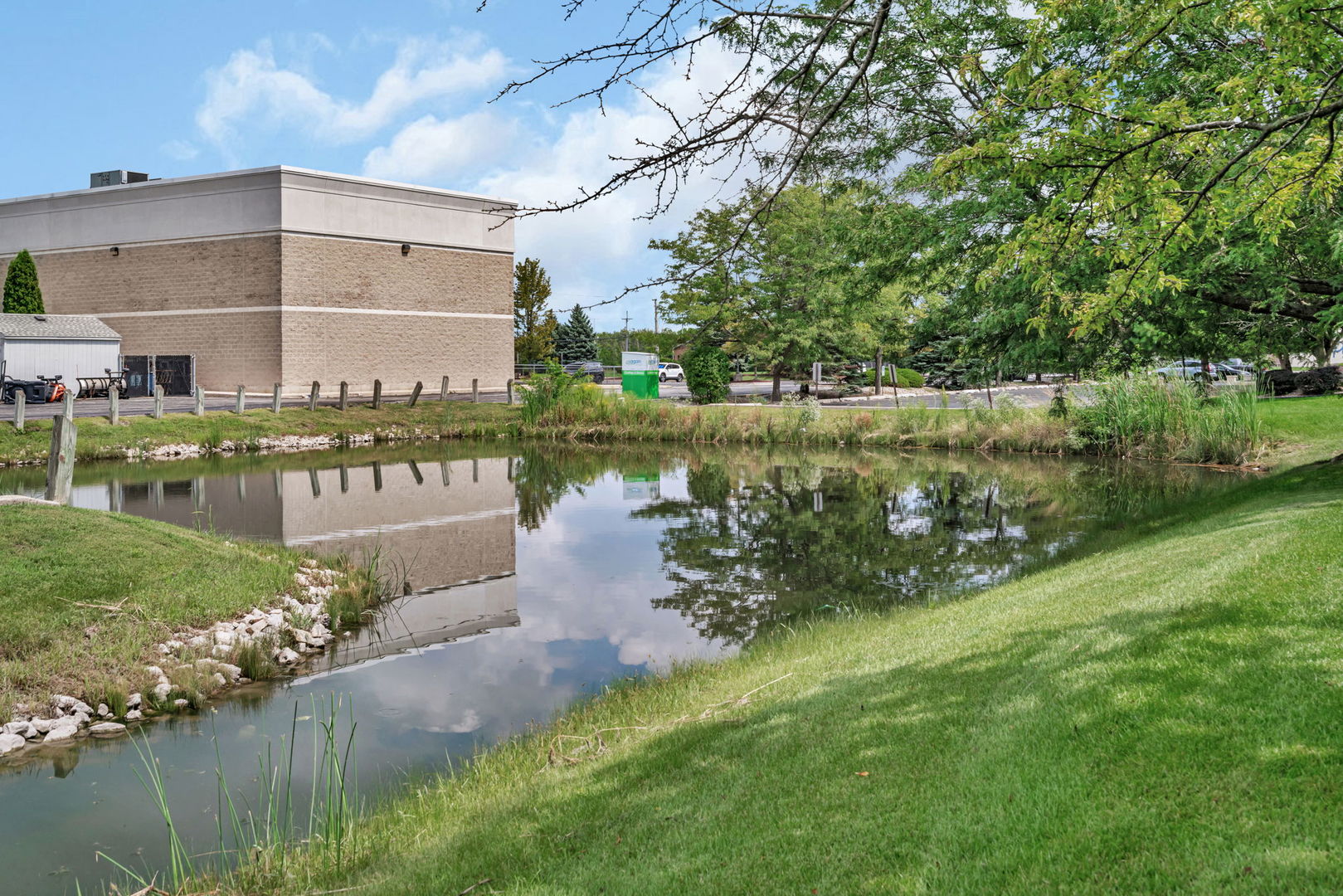 6430 Pinecone Drive #1W, Tinley Park, IL 60477