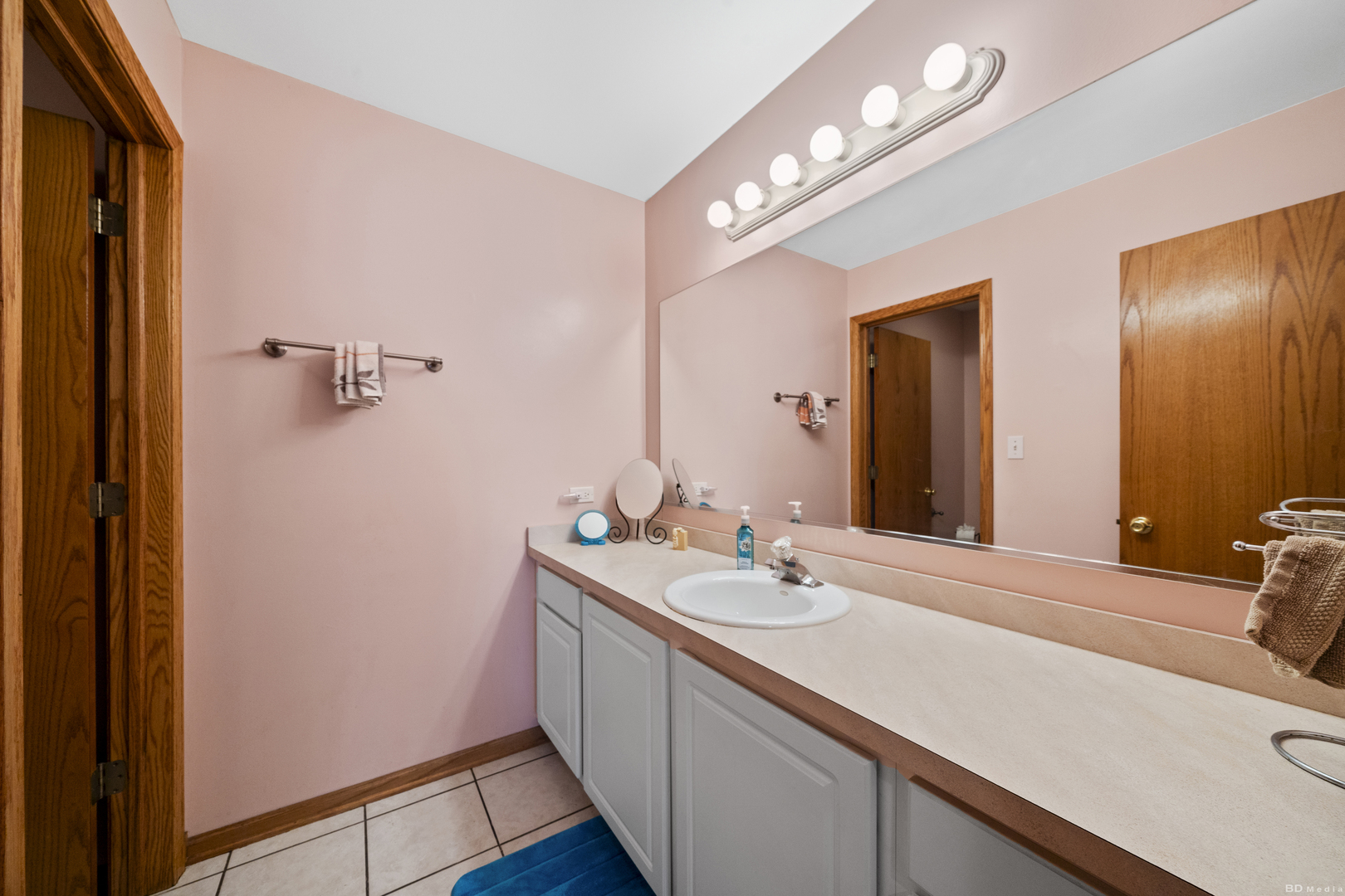 6625 W 91ST Place, Oak Lawn, IL 60453