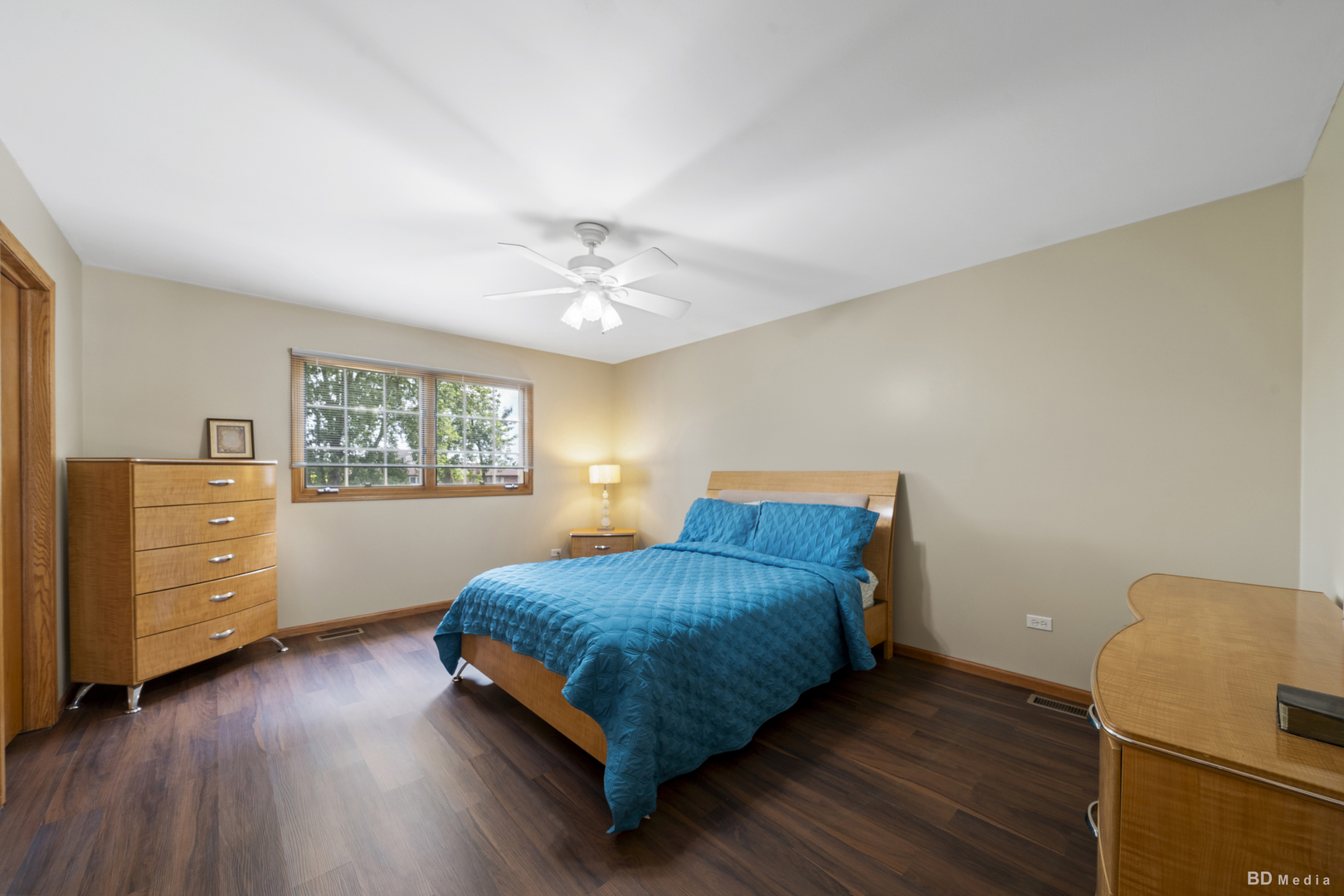 6625 W 91ST Place, Oak Lawn, IL 60453