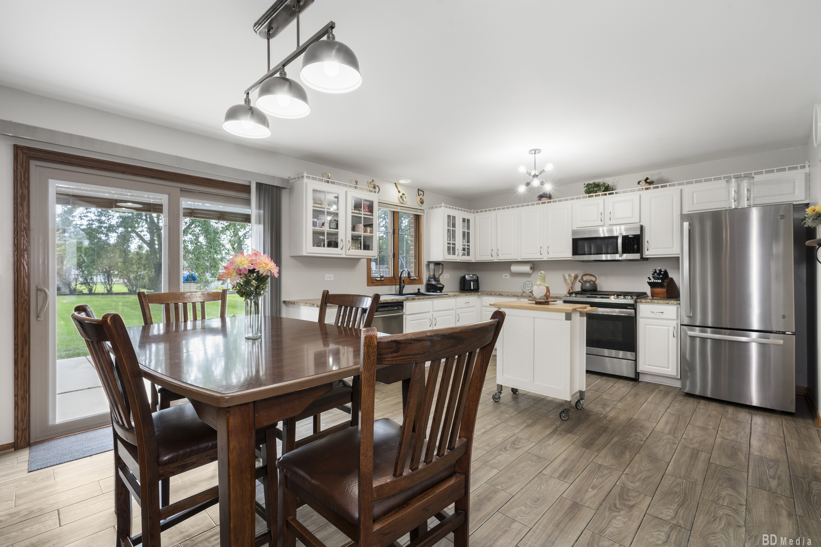 6625 W 91ST Place, Oak Lawn, IL 60453