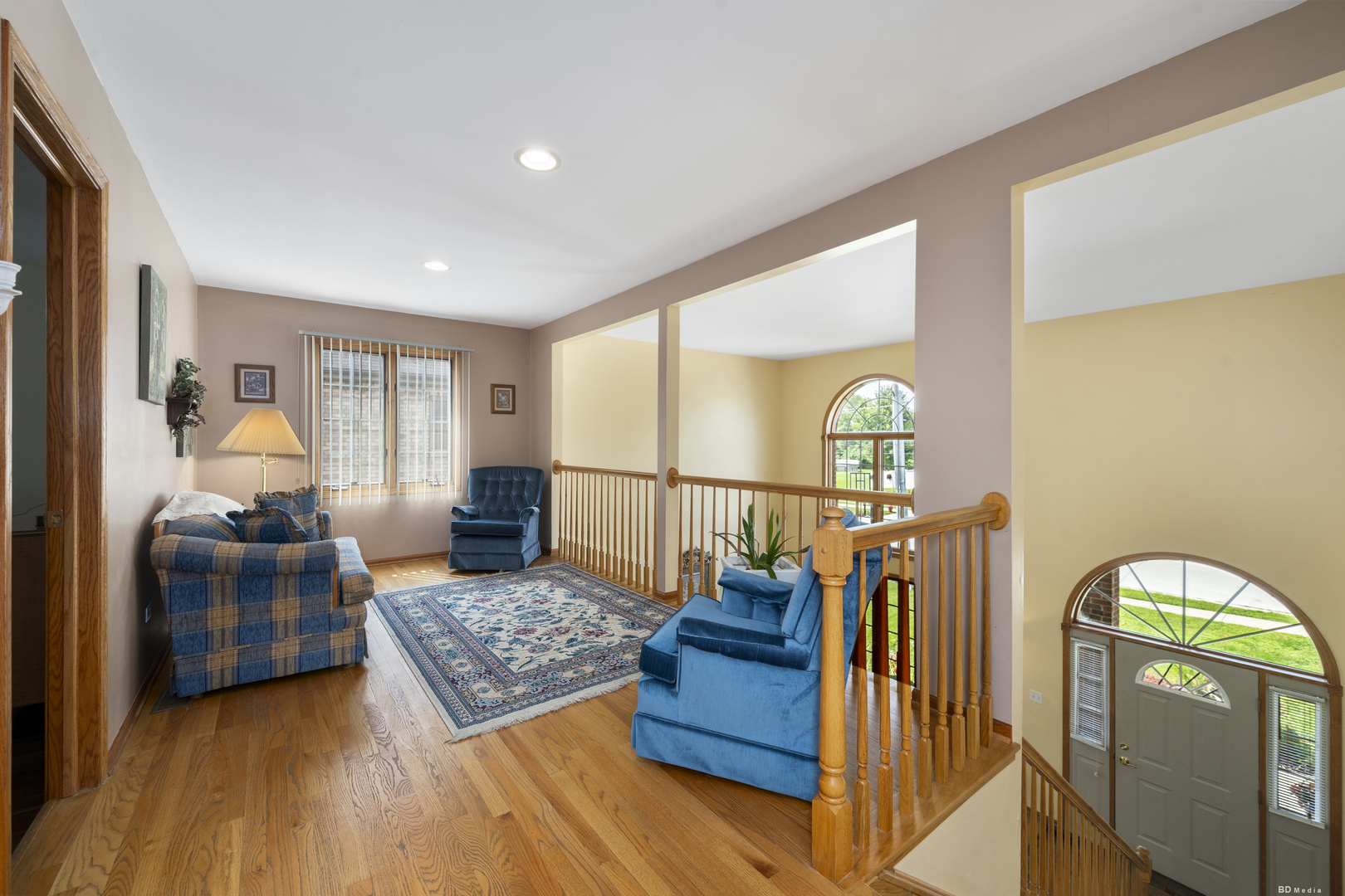 6625 W 91ST Place, Oak Lawn, IL 60453