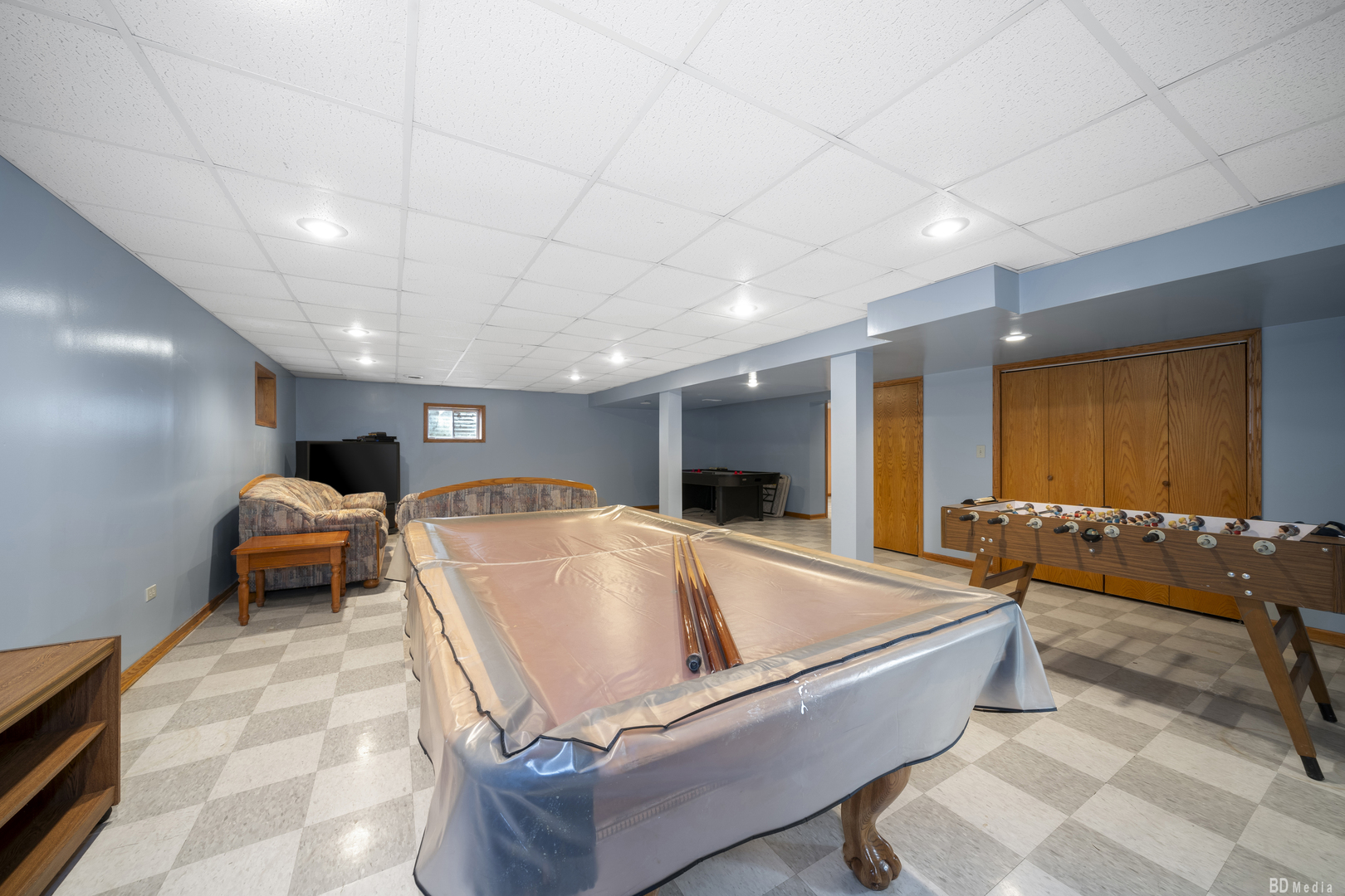 6625 W 91ST Place, Oak Lawn, IL 60453