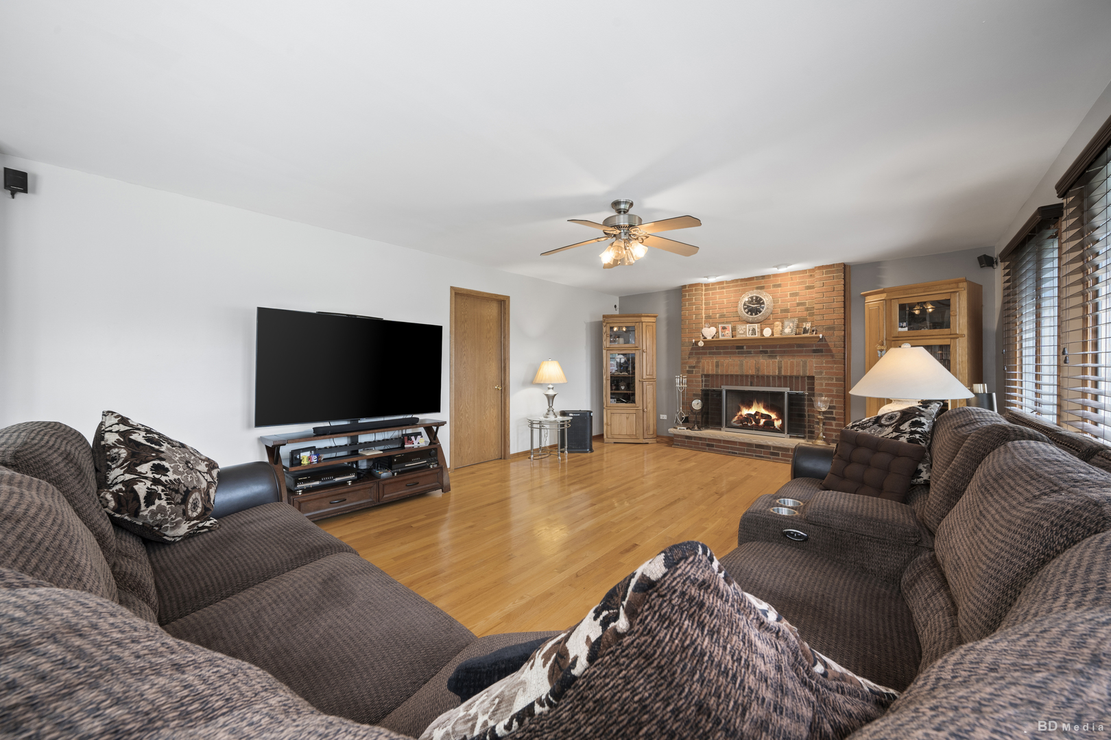 6625 W 91ST Place, Oak Lawn, IL 60453