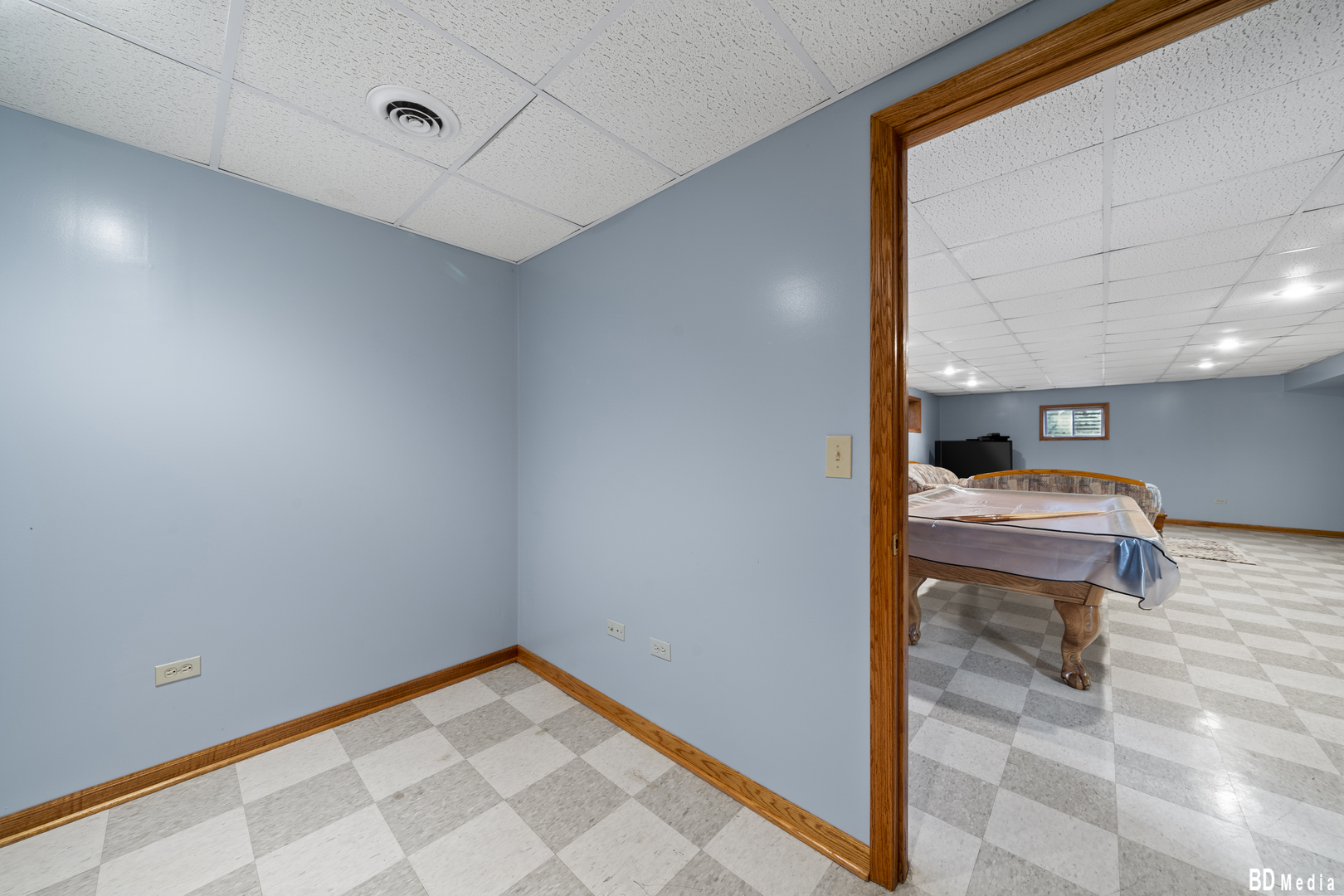 6625 W 91ST Place, Oak Lawn, IL 60453