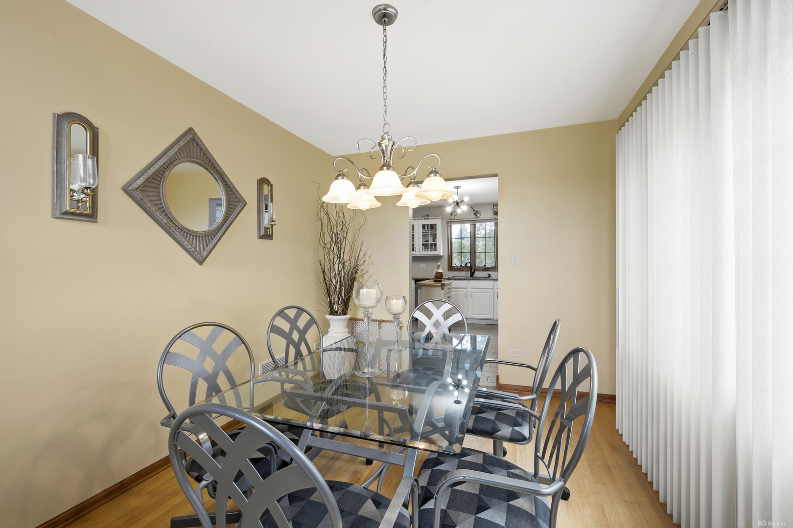 6625 W 91ST Place, Oak Lawn, IL 60453