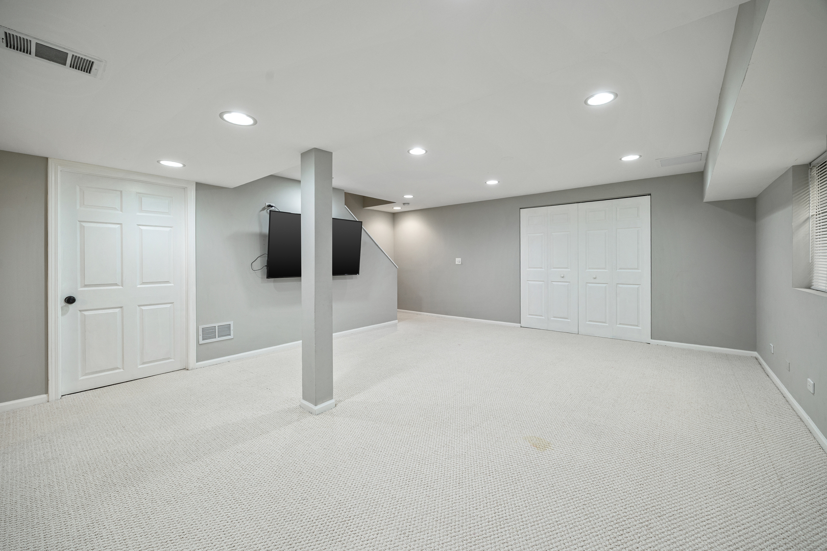 414 Summersweet Lane, Bartlett, IL 60103