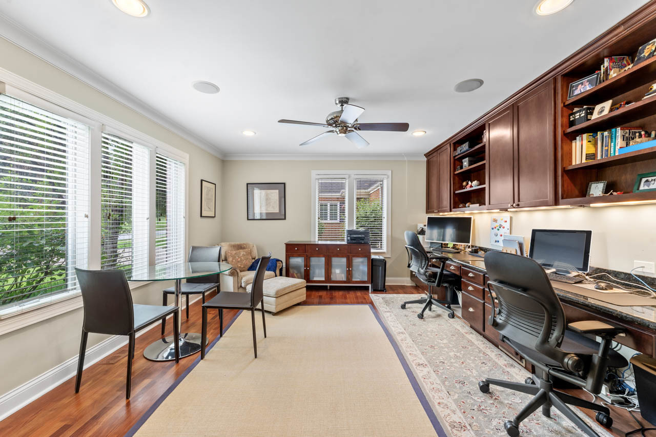 860 Kenton Road, Deerfield, IL 60015