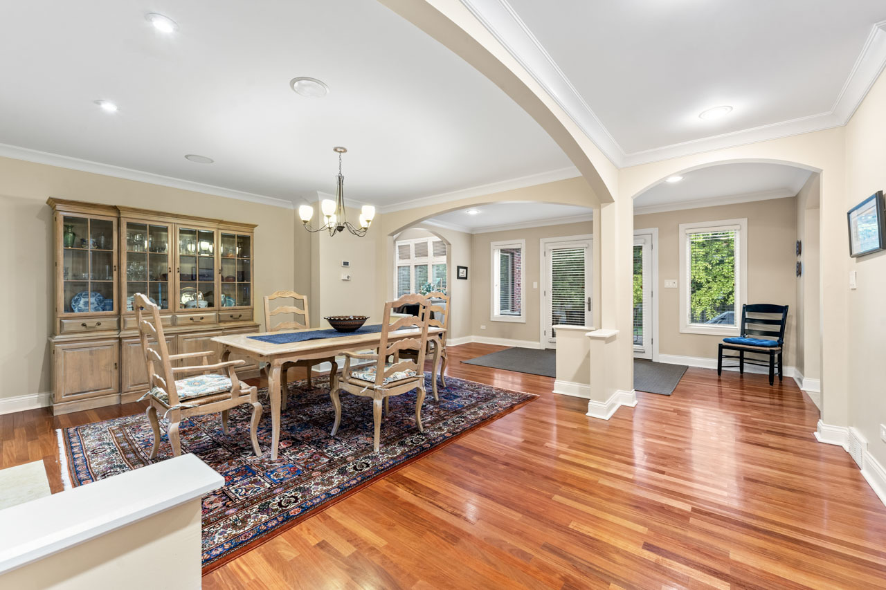 860 Kenton Road, Deerfield, IL 60015