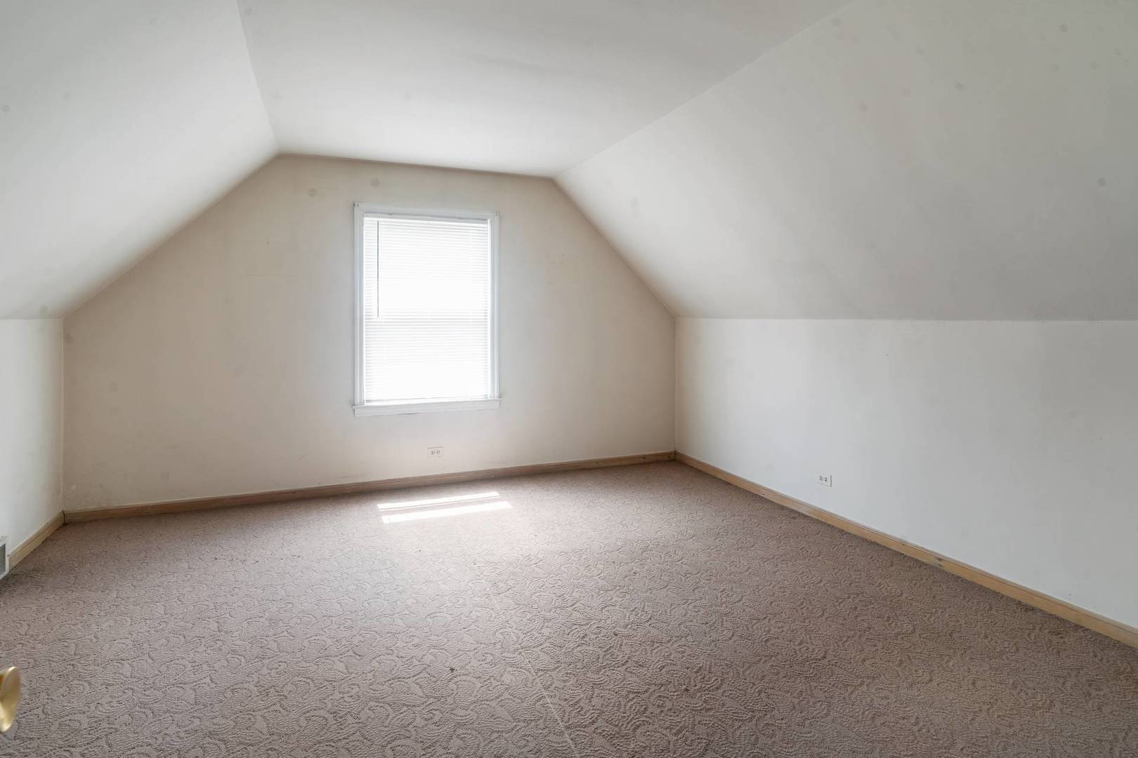 6963 W School Street, Chicago, IL 60634