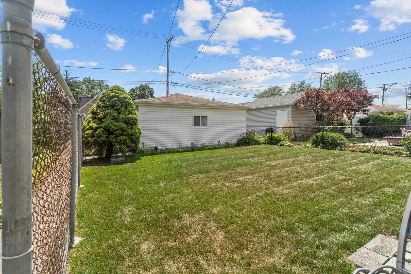 6963 W School Street, Chicago, IL 60634