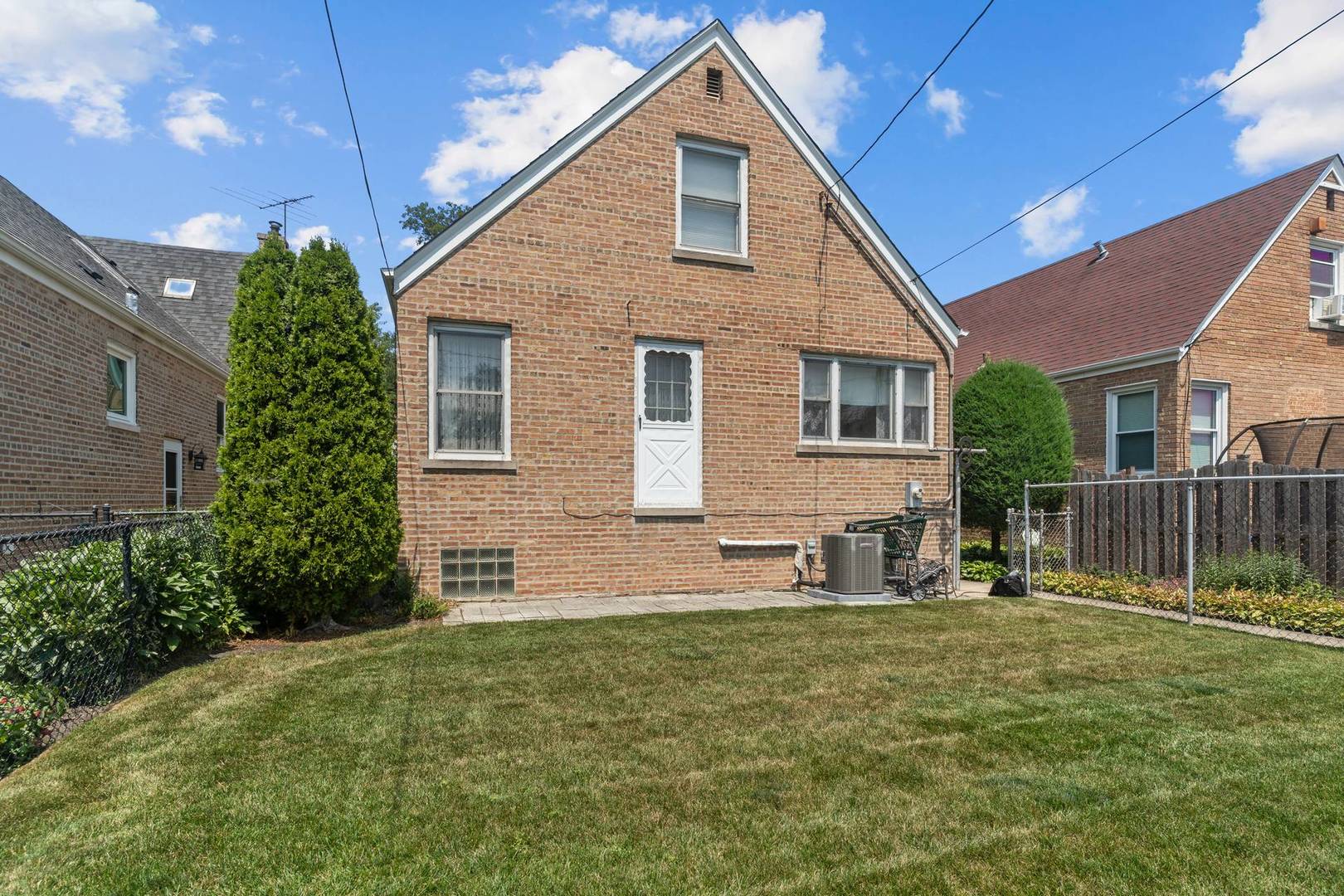 6963 W School Street, Chicago, IL 60634