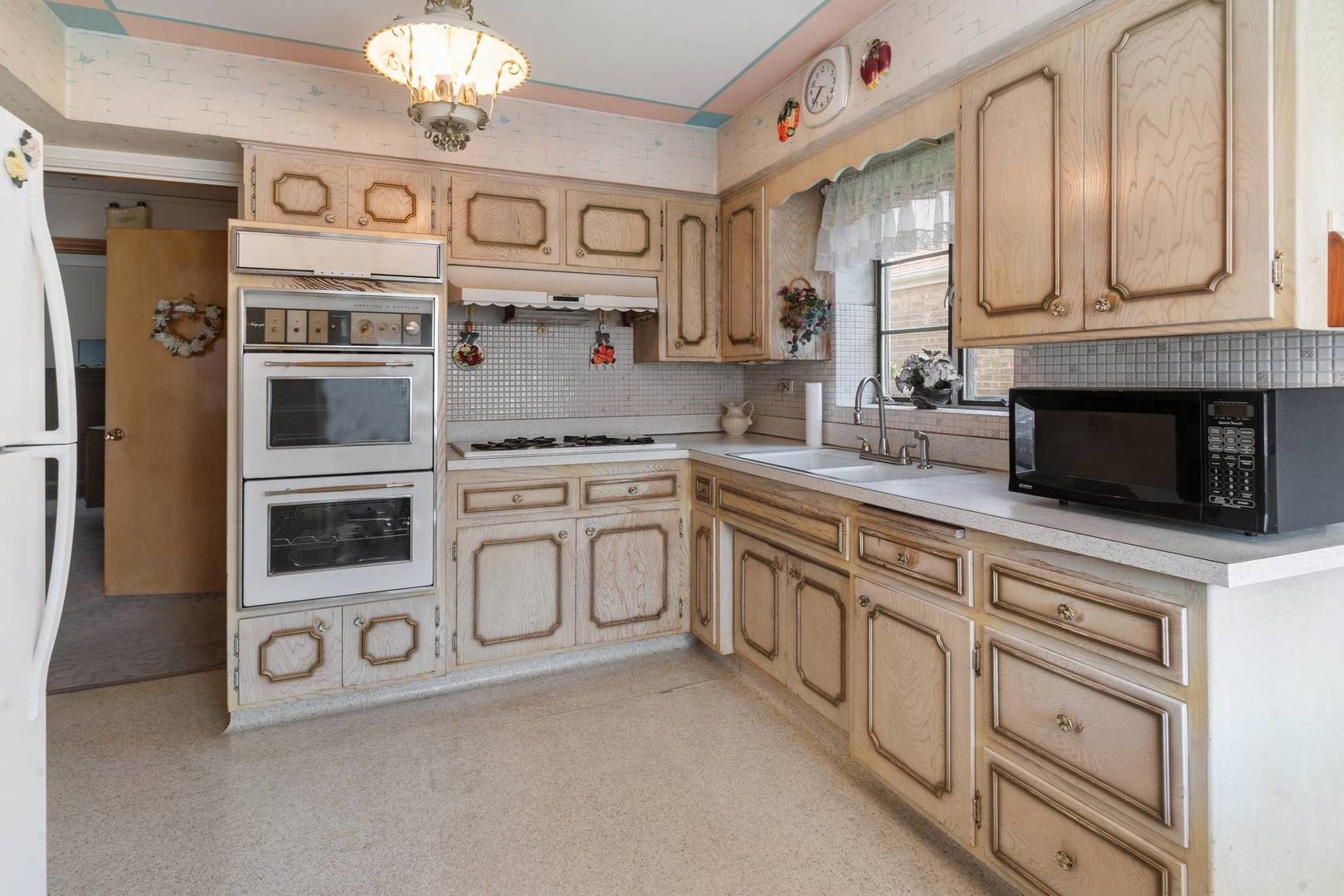 6963 W School Street, Chicago, IL 60634