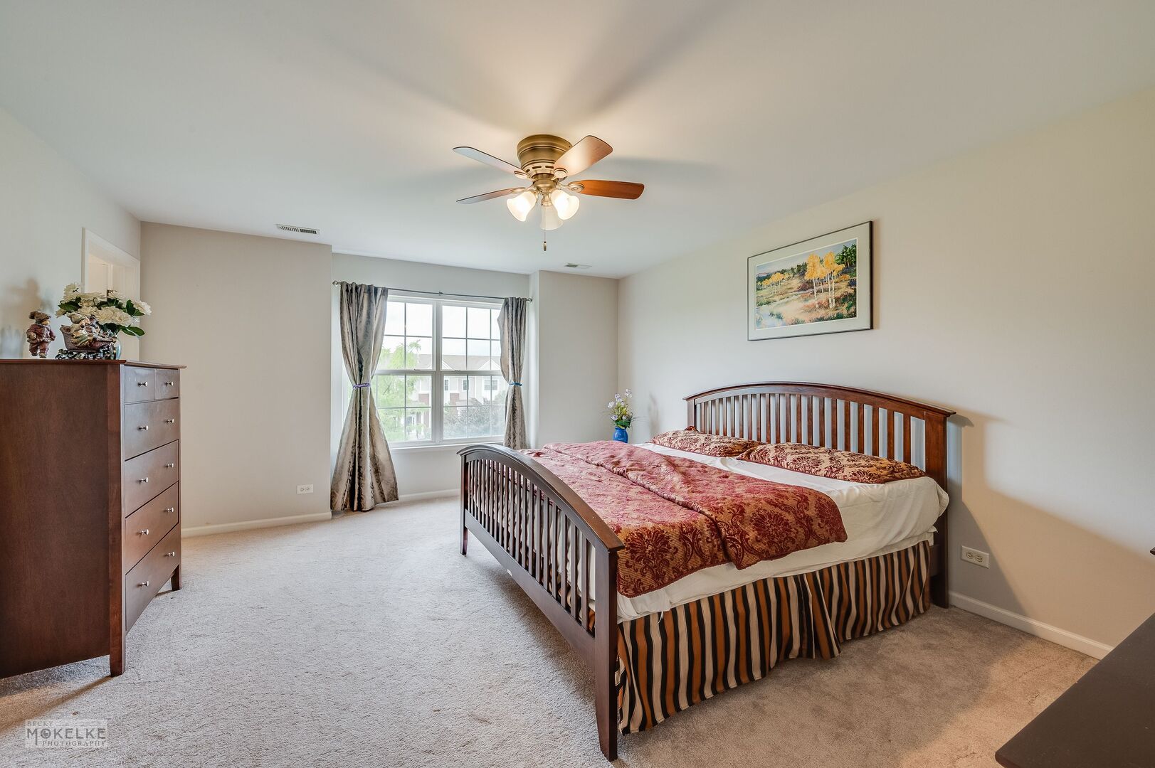 836 Lewisburg Lane, Aurora, IL 60504