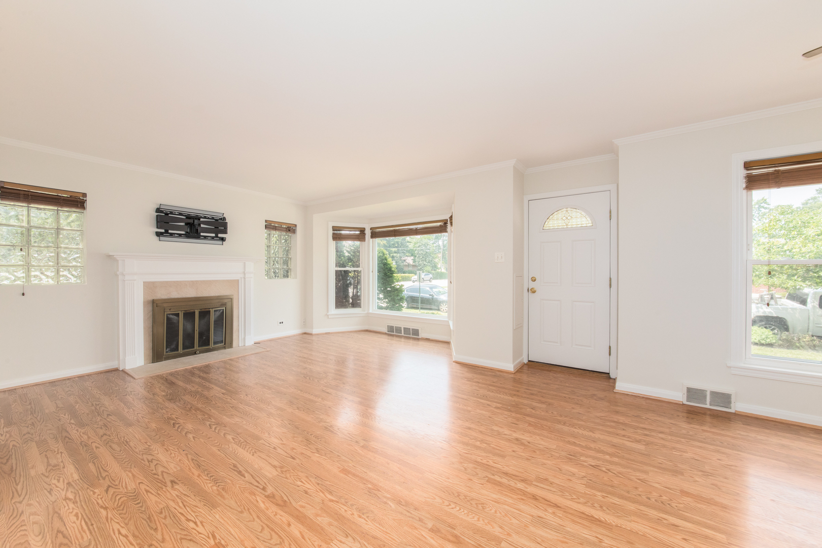 907 Wilkinson Parkway, Park Ridge, IL 60068