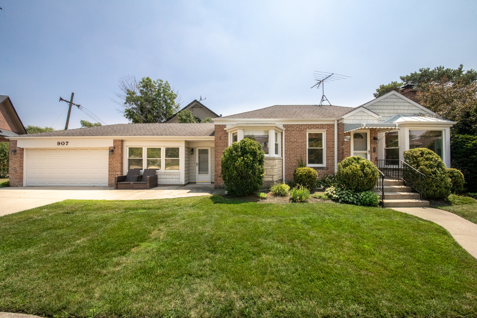 907 Wilkinson Parkway, Park Ridge, IL 60068