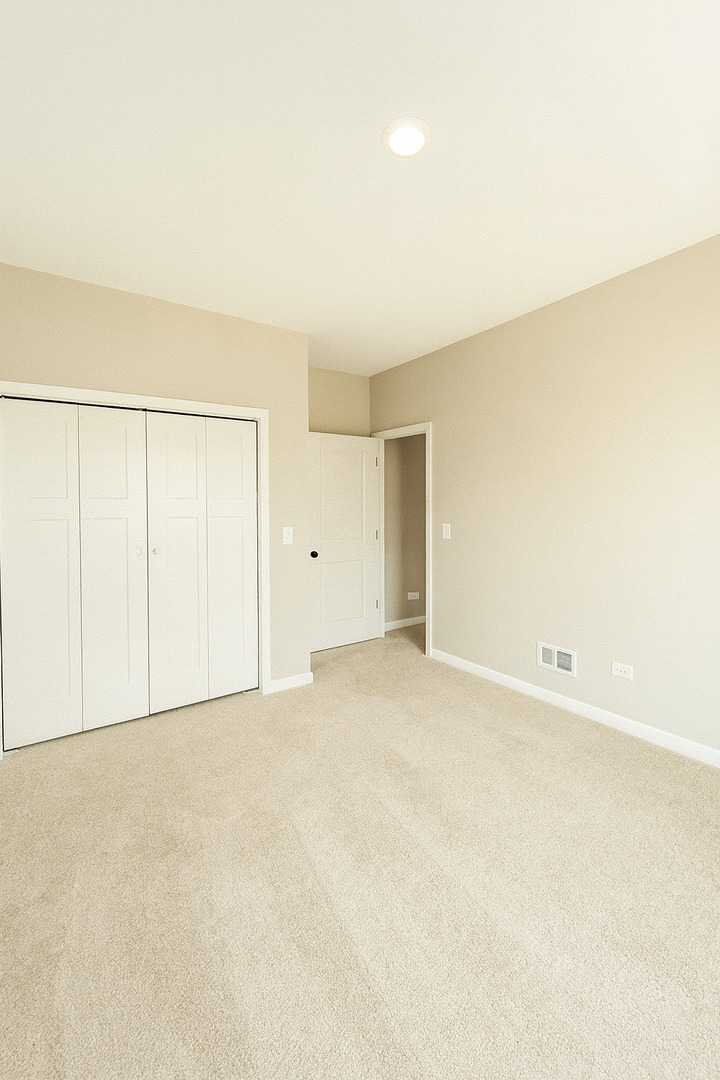 203 Hickory Street, Peotone, IL 60468