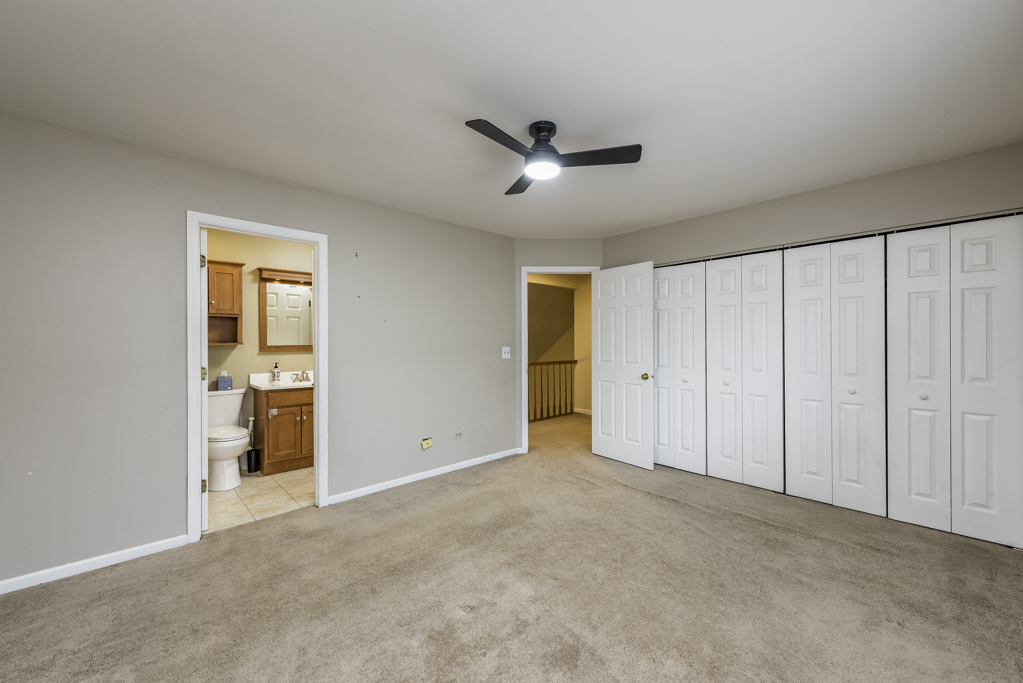 1851 Salem Court, Gurnee, IL 60031