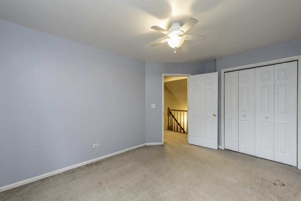 1851 Salem Court, Gurnee, IL 60031