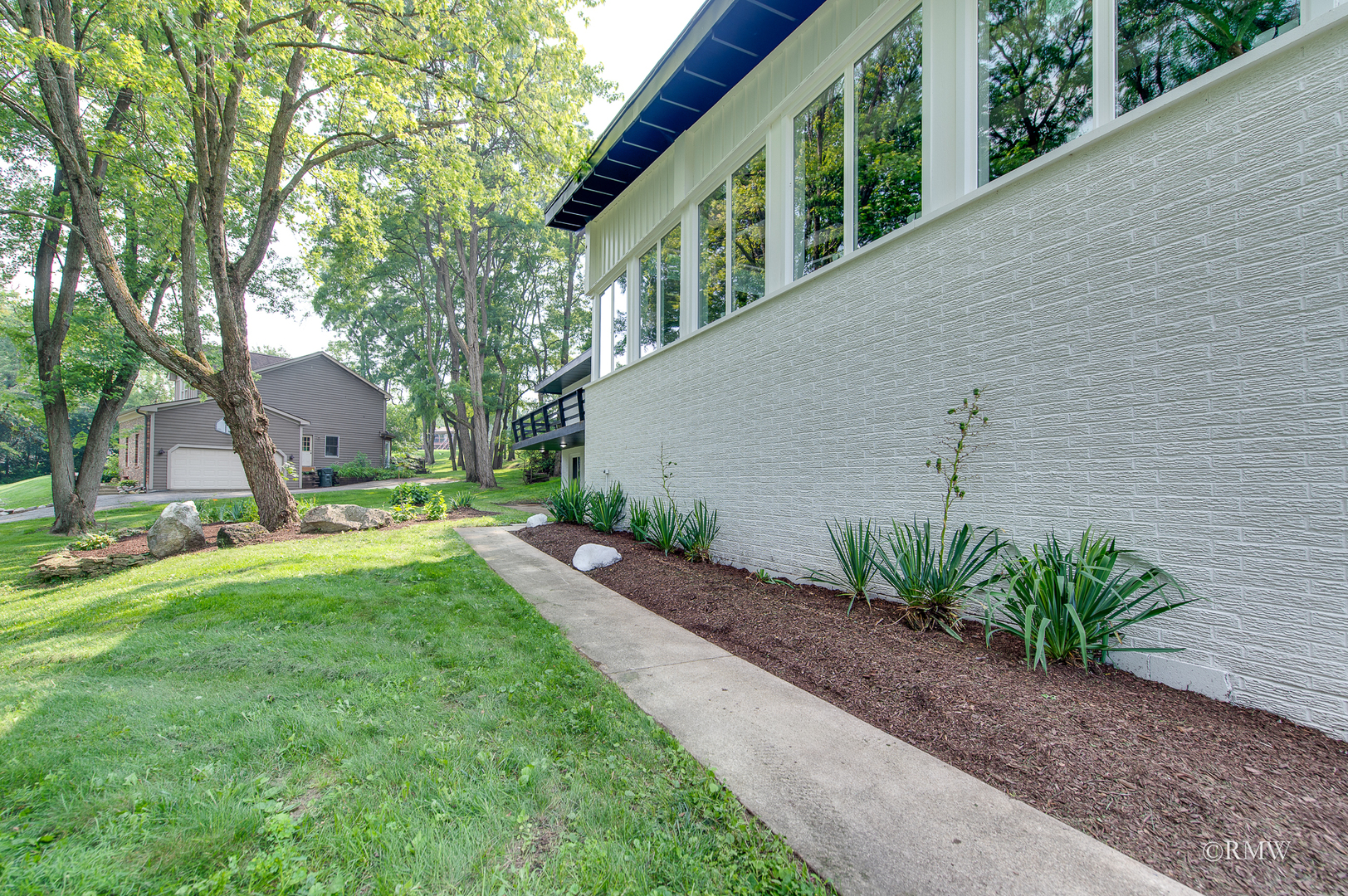 1022 Beau Brummel Drive, Sleepy Hollow, IL 60118