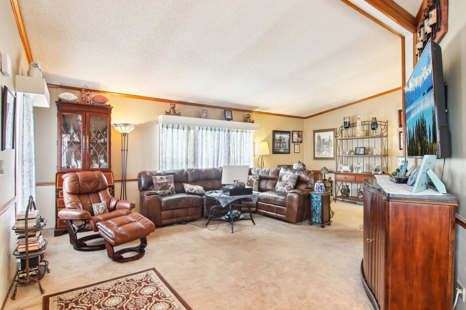 4 Furlong Court, Grayslake, IL 60030