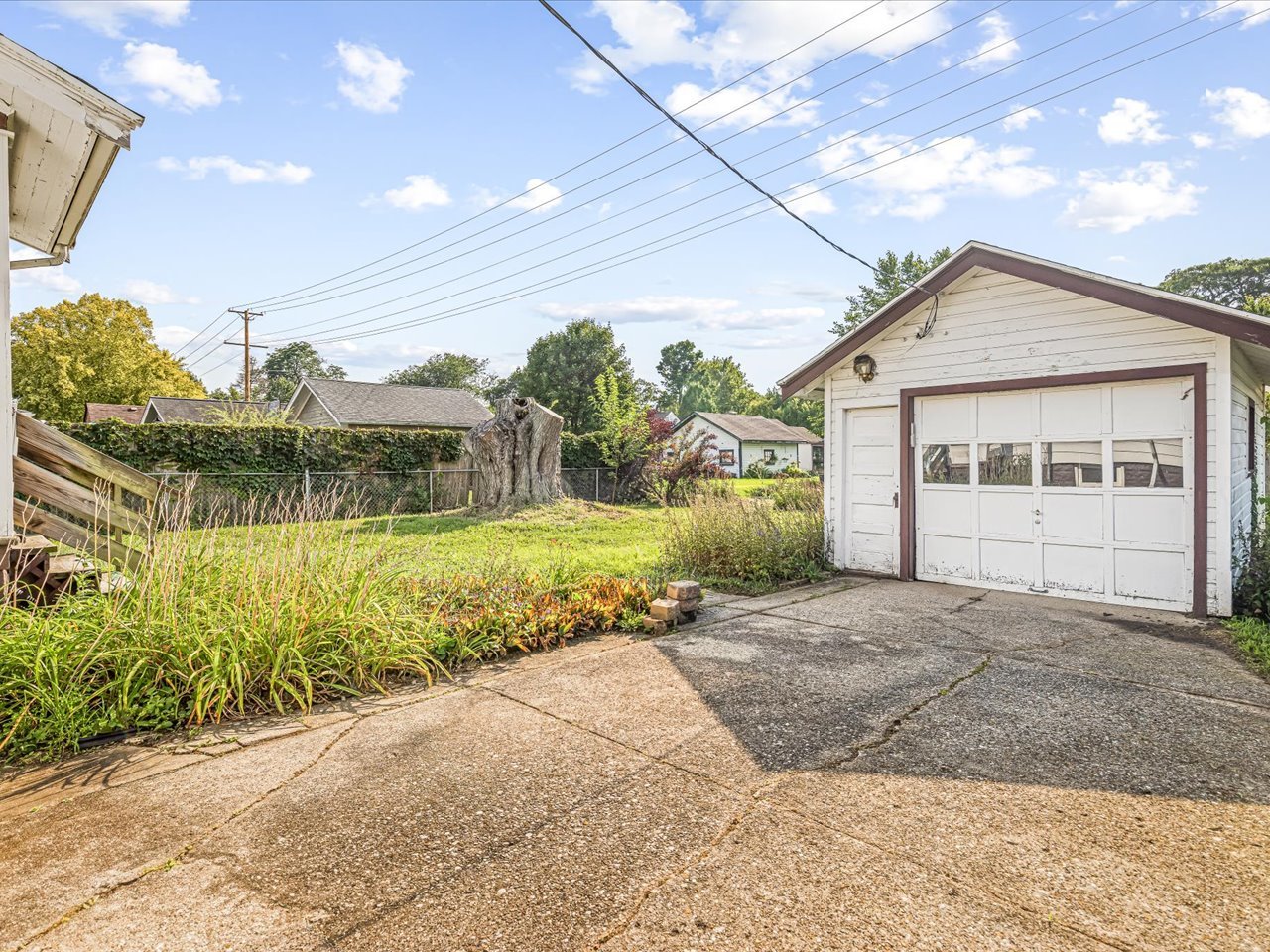 408 Welty Avenue, Rockford, IL 61107