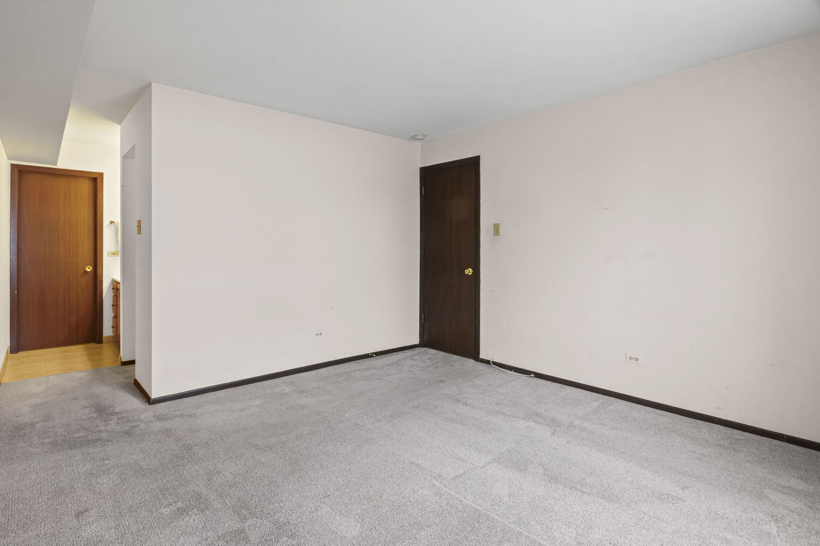 842 E Carriage Lane #7, Palatine, IL 60074
