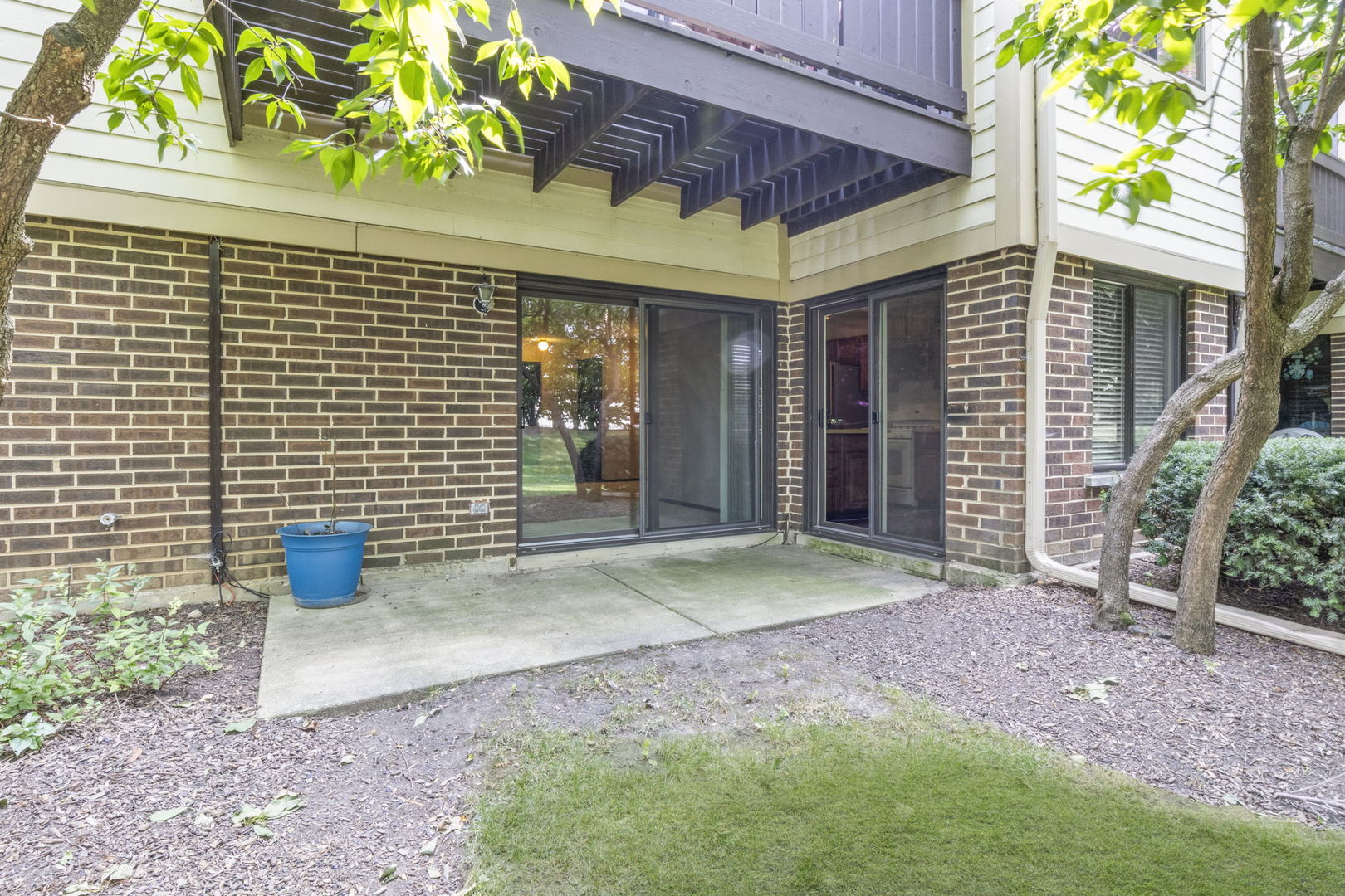 842 E Carriage Lane #7, Palatine, IL 60074