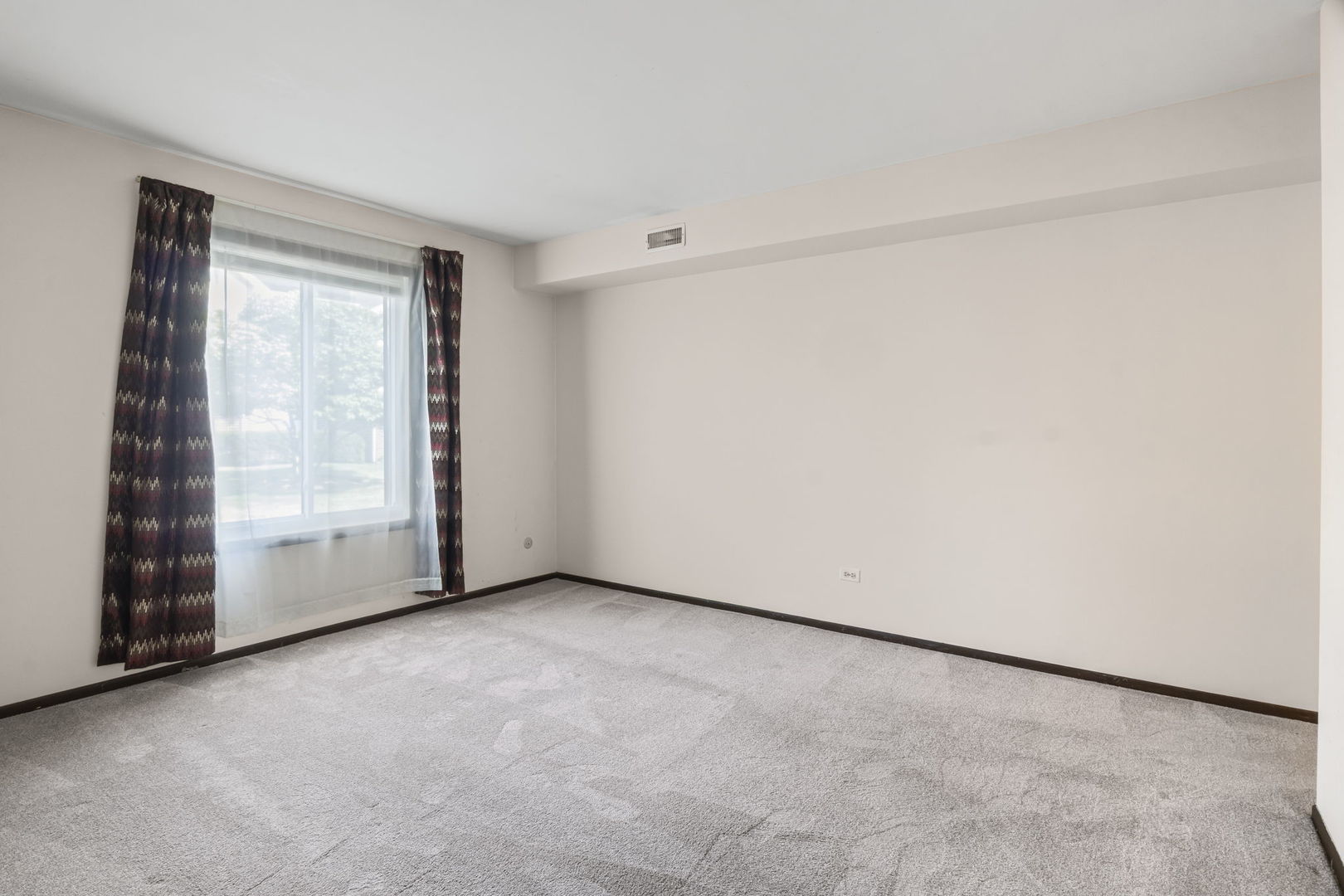 842 E Carriage Lane #7, Palatine, IL 60074