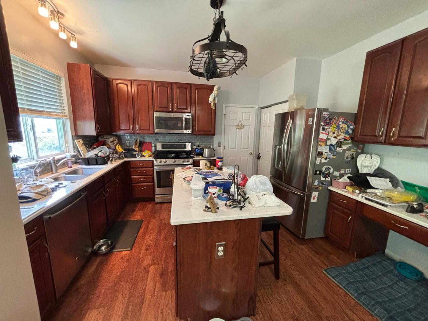 924 HOLIDAY Drive, Fairview Heights, IL 62208
