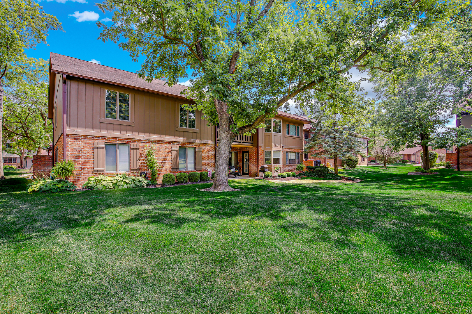 13310 S Country Club Court #2B, Palos Heights, IL 60463