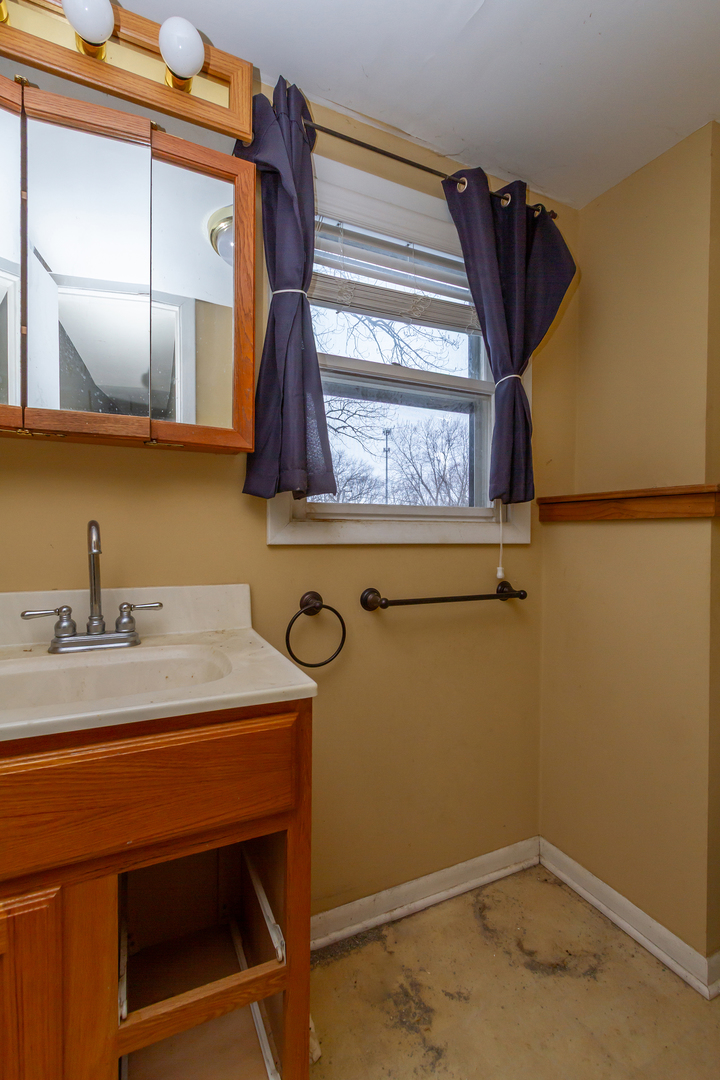 36379 N Wesley Road, Ingleside, IL 60041