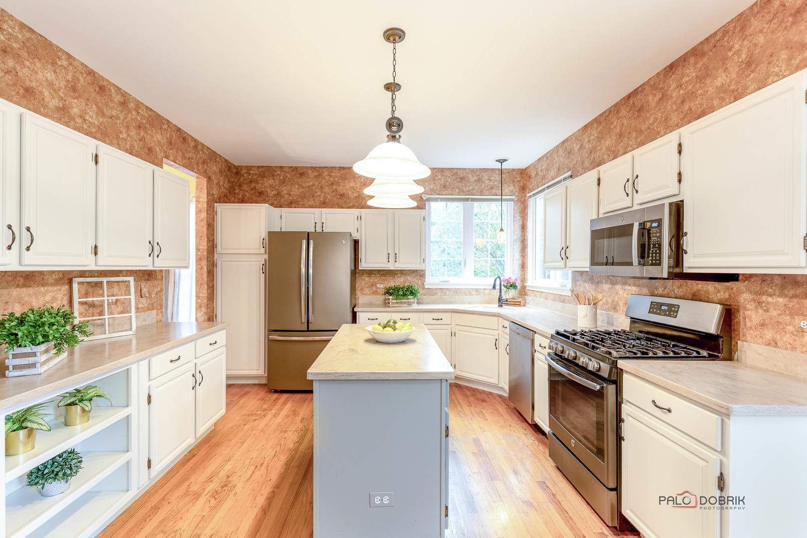 18602 W Meander Drive, Grayslake, IL 60030
