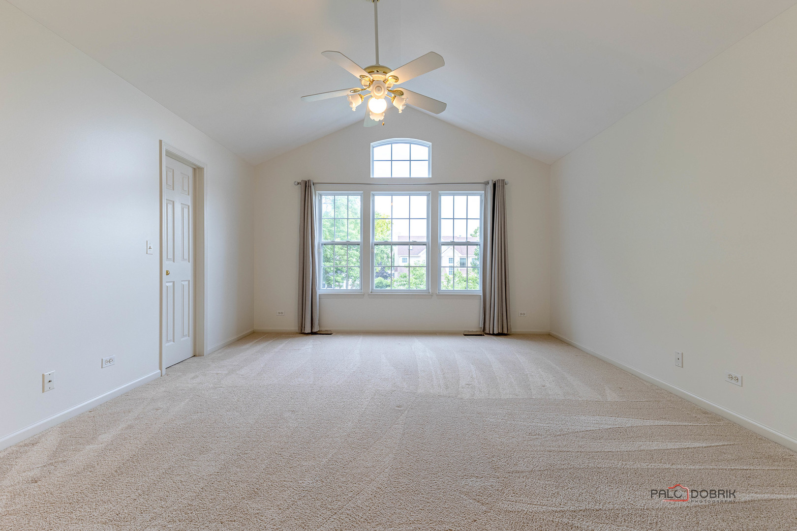 18602 W Meander Drive, Grayslake, IL 60030