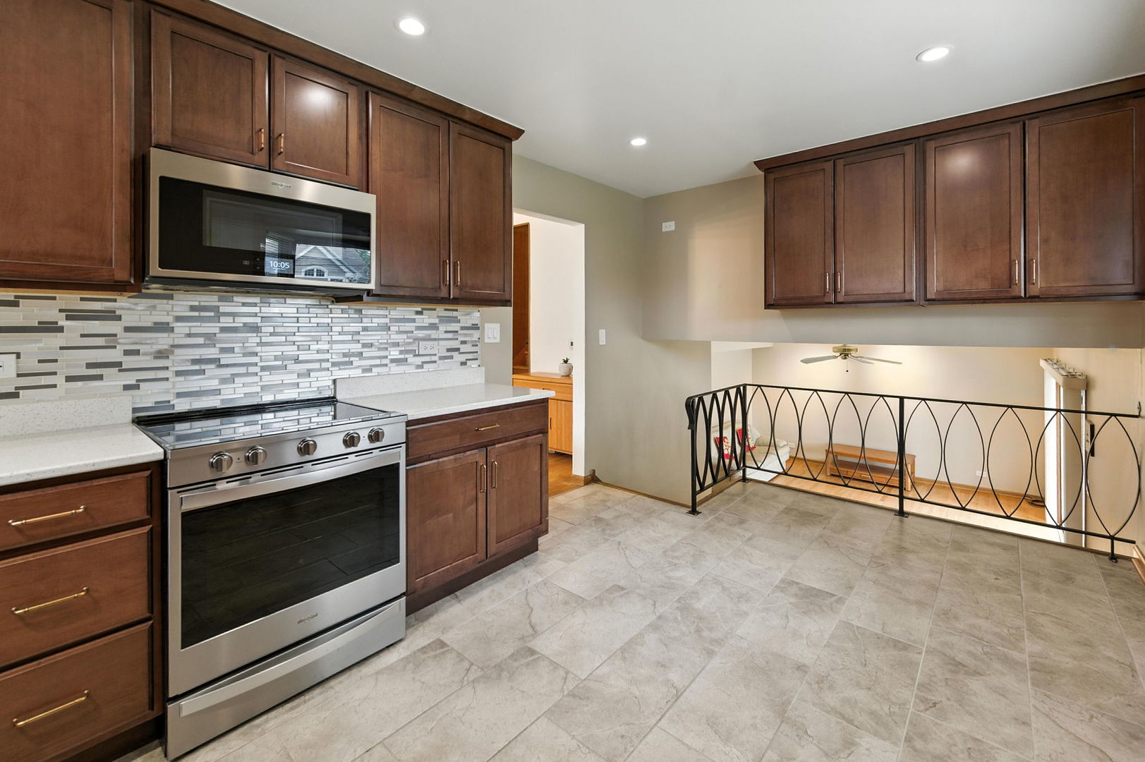 826 S Roosevelt Avenue, Arlington Heights, IL 60005